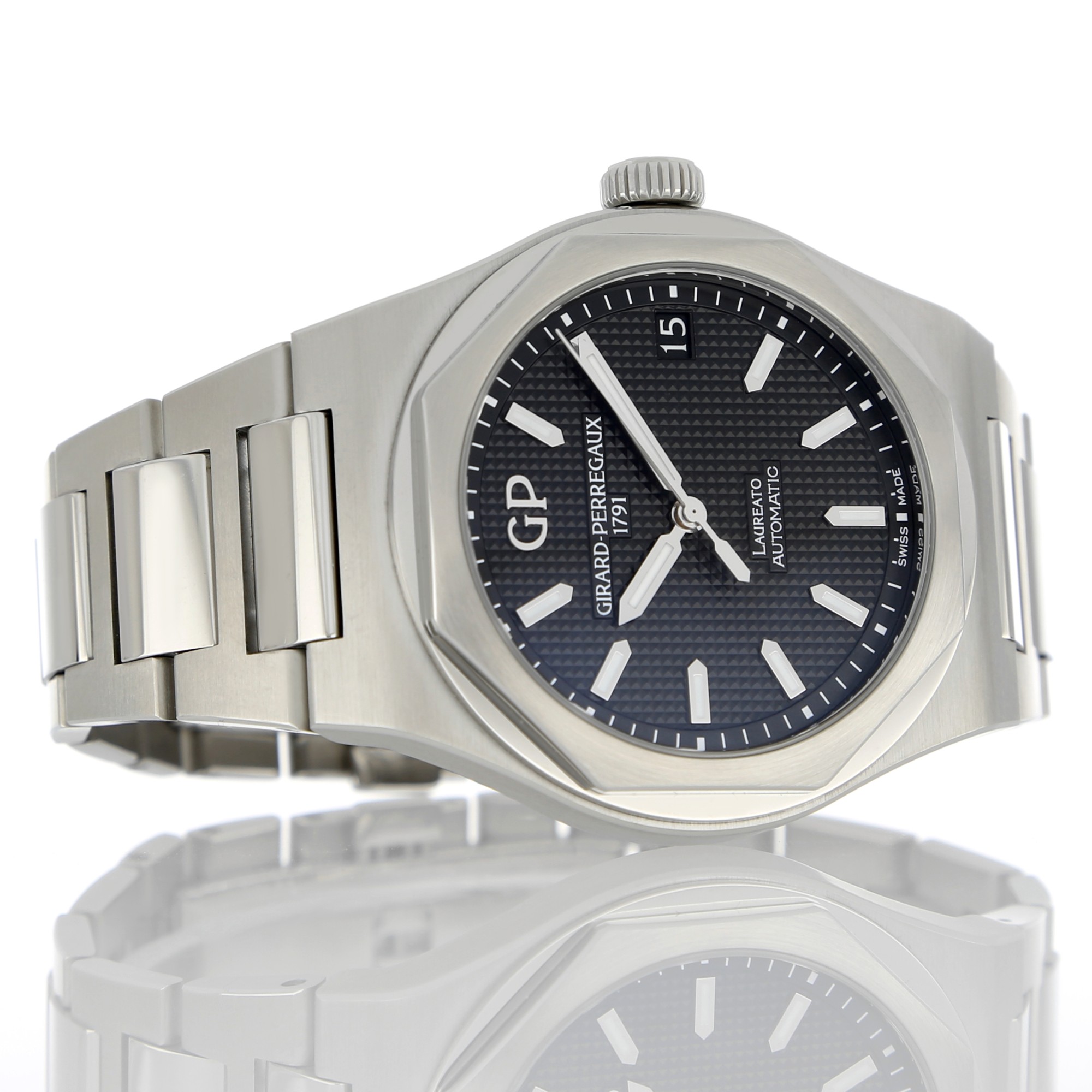 Girard Perregaux Laureato 81010-11-634-11A