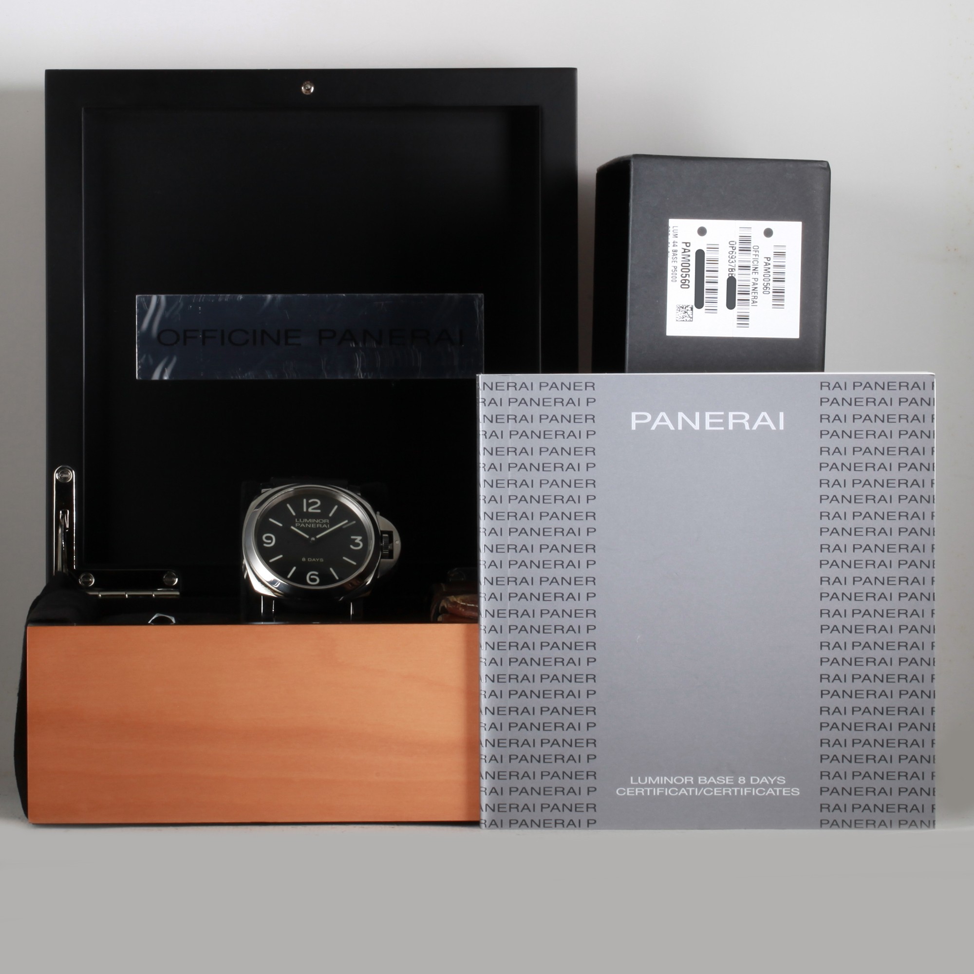 Panerai Luminor PAM00560