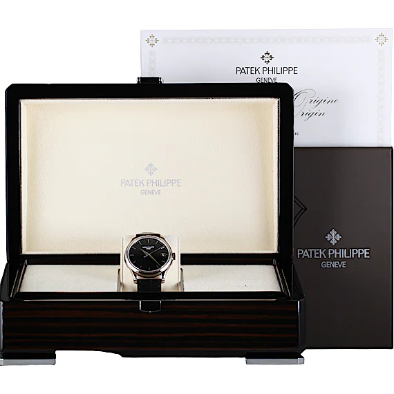 Patek Philippe Calatrava 5227G-010 Patek Philippe Calatrava 5227G-010