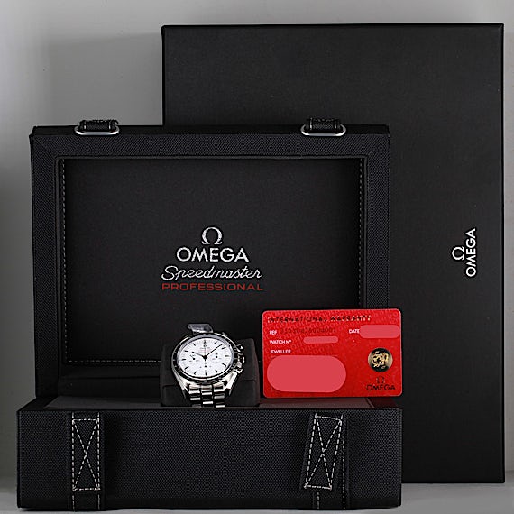 Omega Speedmaster 31030425004001 Omega Speedmaster 31030425004001