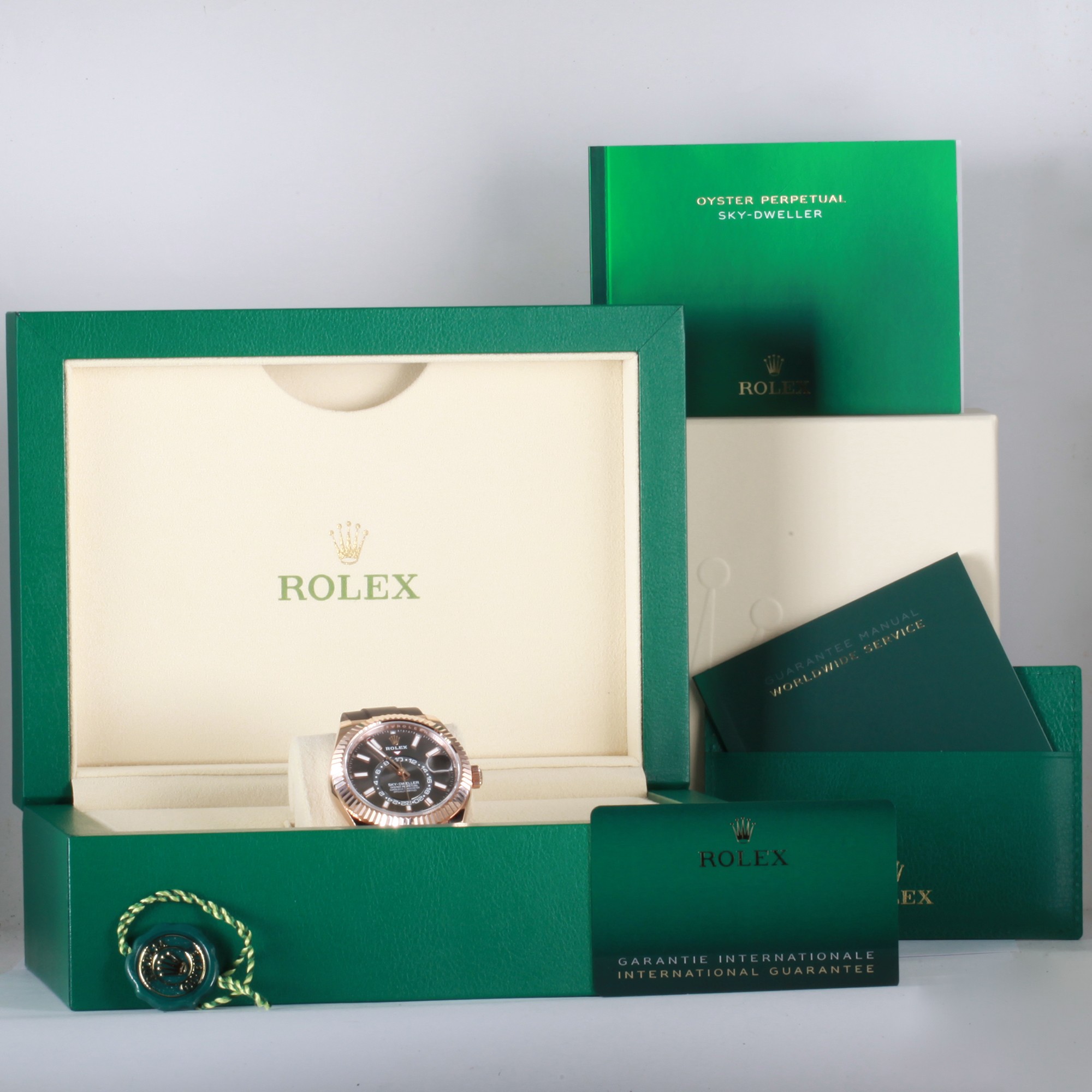 Rolex Sky-Dweller 336235