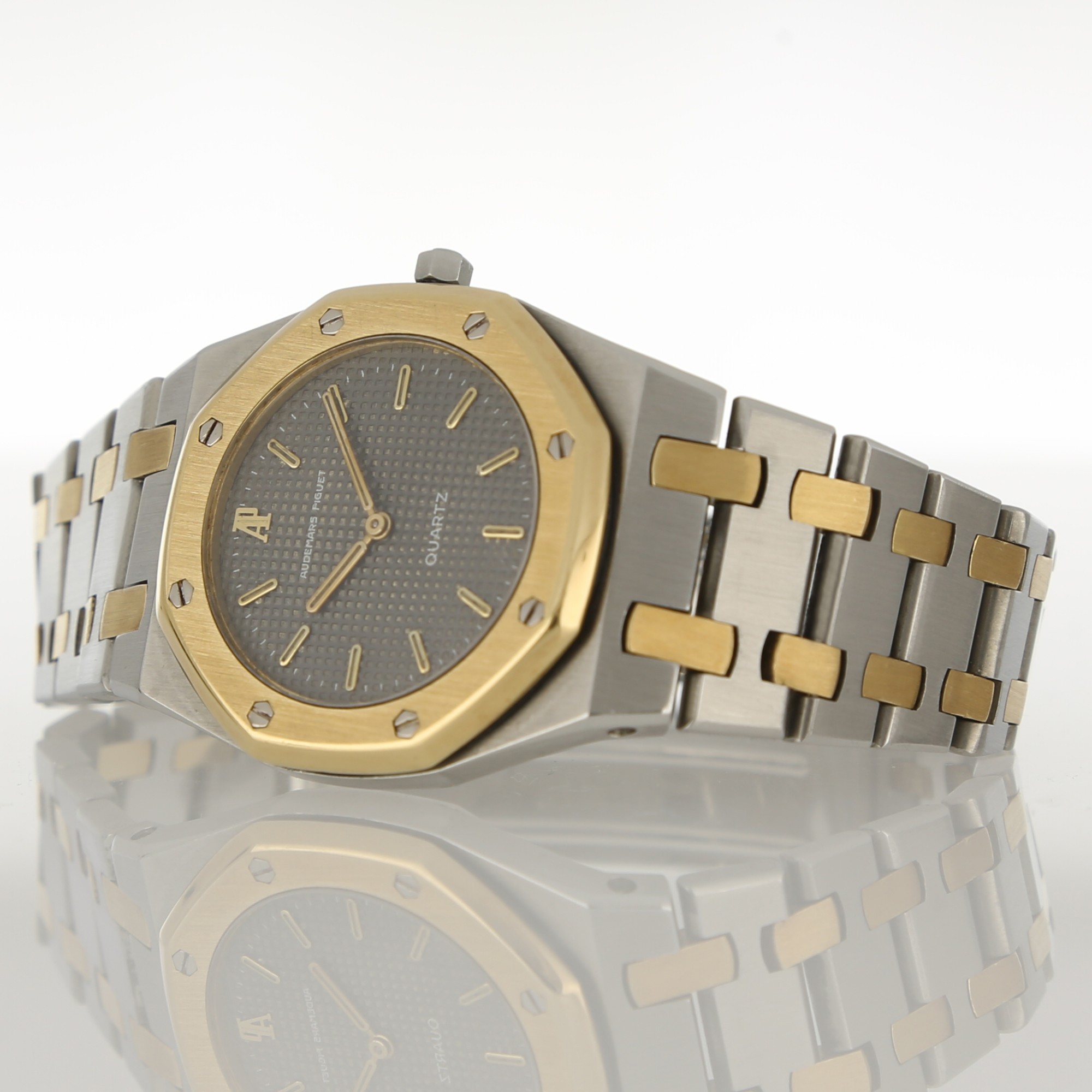 Audemars Piguet Royal Oak Lady 6008SA