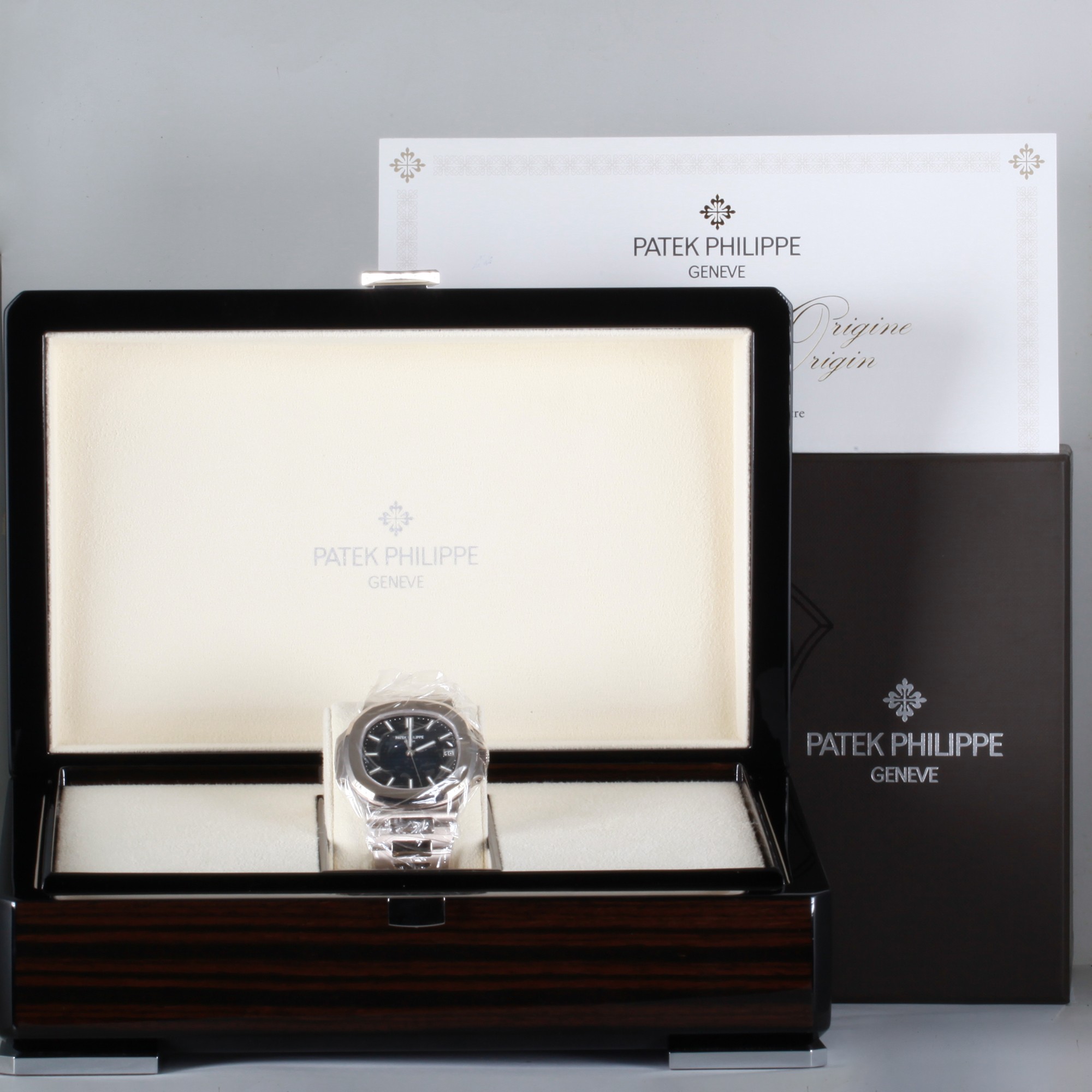 Patek Philippe Nautilus 5811/1G-001