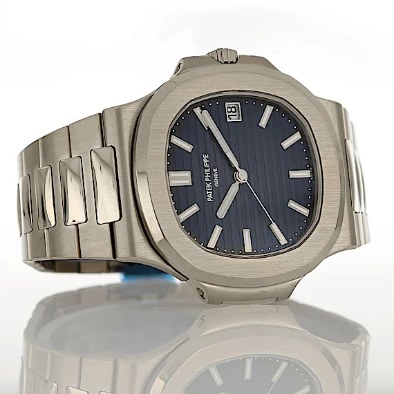 Patek Philippe Nautilus 5811/1G-001 Patek Philippe Nautilus 5811/1G-001