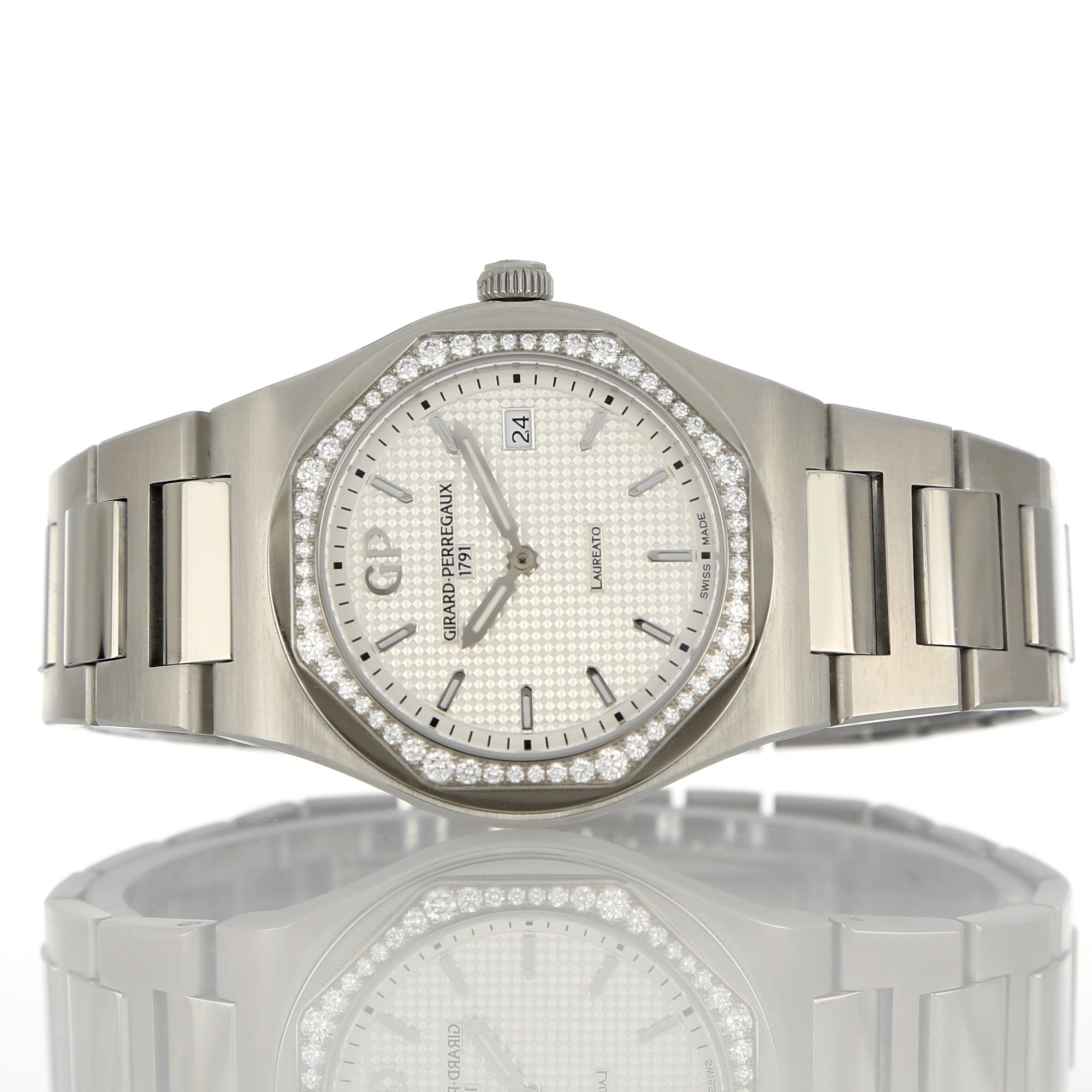 Girard Perregaux Laureato 80189D11A131-11A