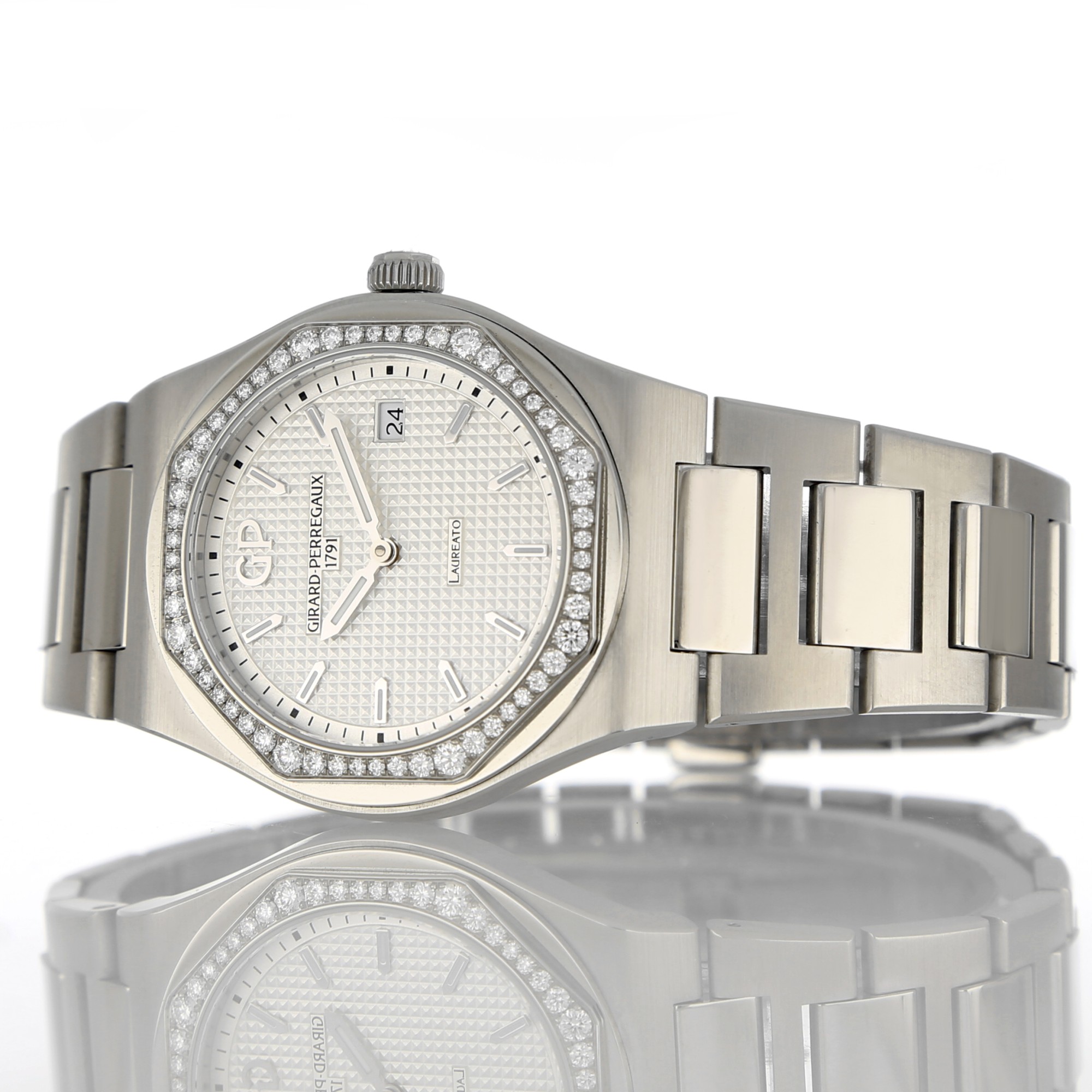 Girard Perregaux Laureato 80189D11A131-11A