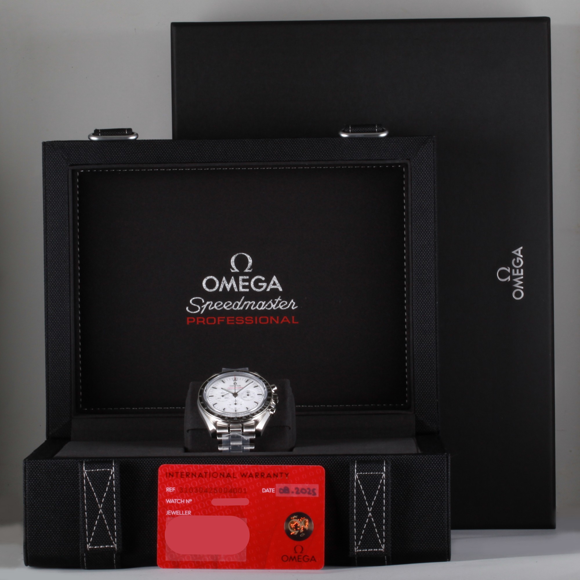Omega Speedmaster 31030425004001