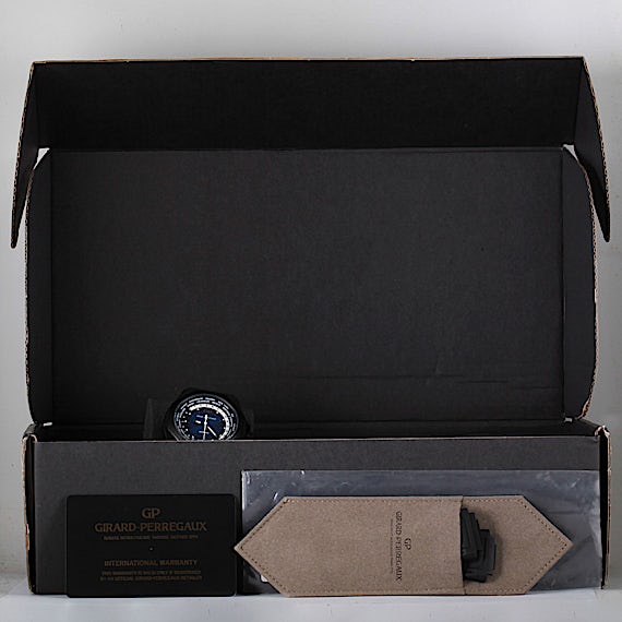 Girard Perregaux Laureato Absolute 81065-21-491-FH6A Girard Perregaux Laureato Absolute 81065-21-491-FH6A