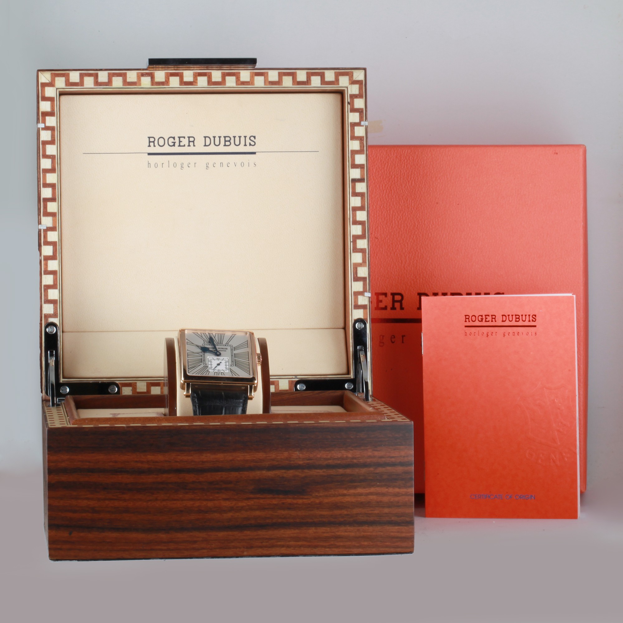 Roger Dubuis Golden Square G40-14-5-3.73C