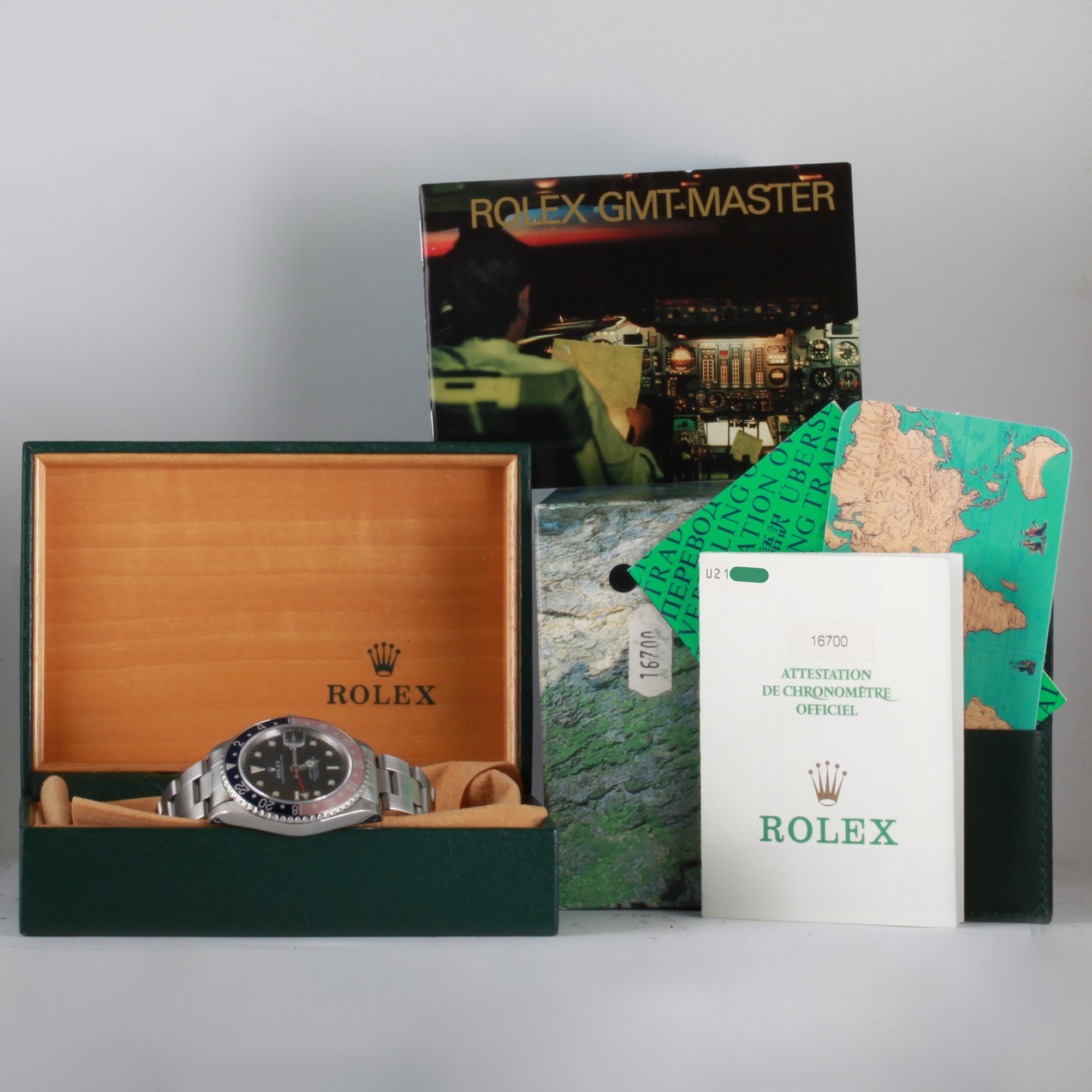 Rolex GMT-Master 16700