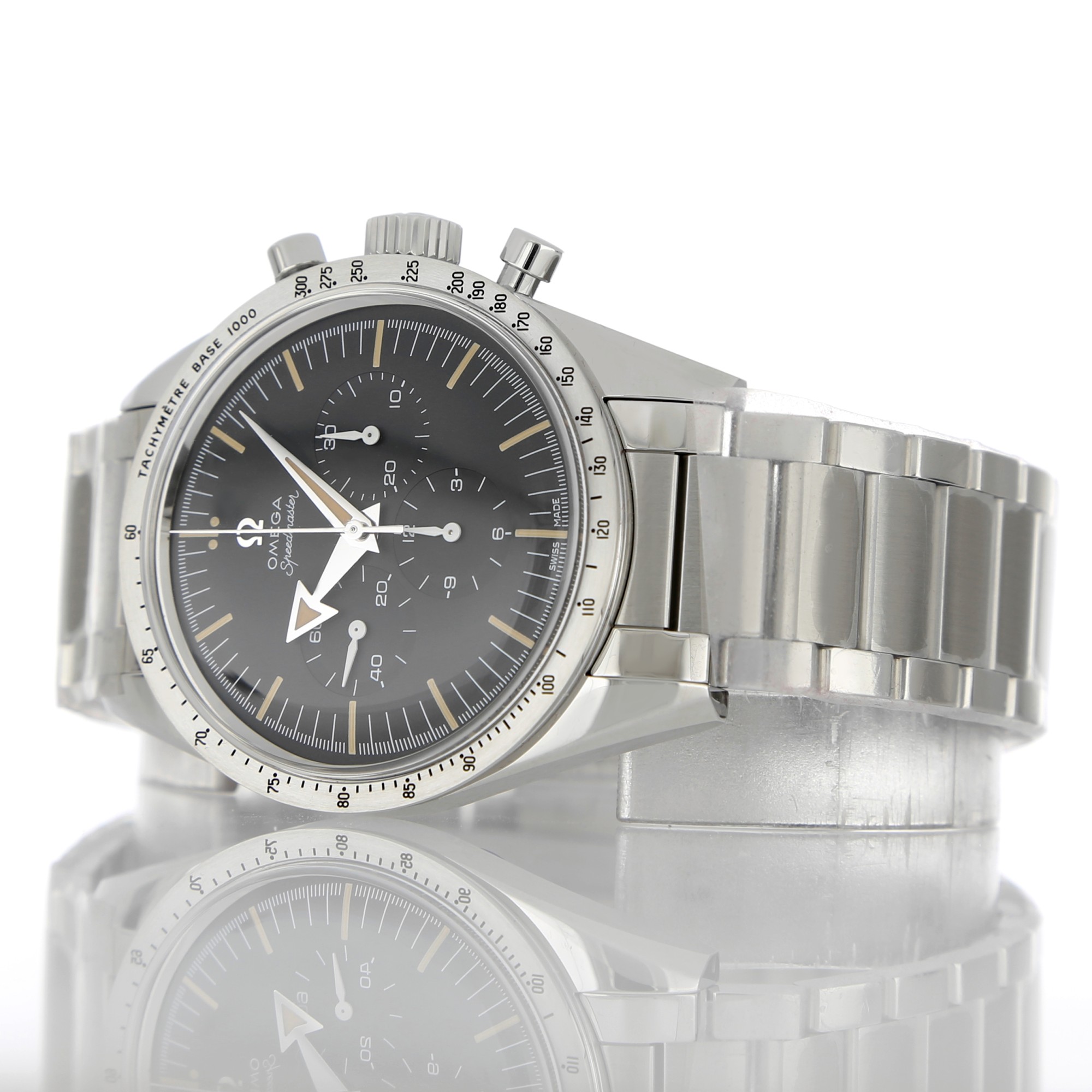 Omega Speedmaster 31110393001001