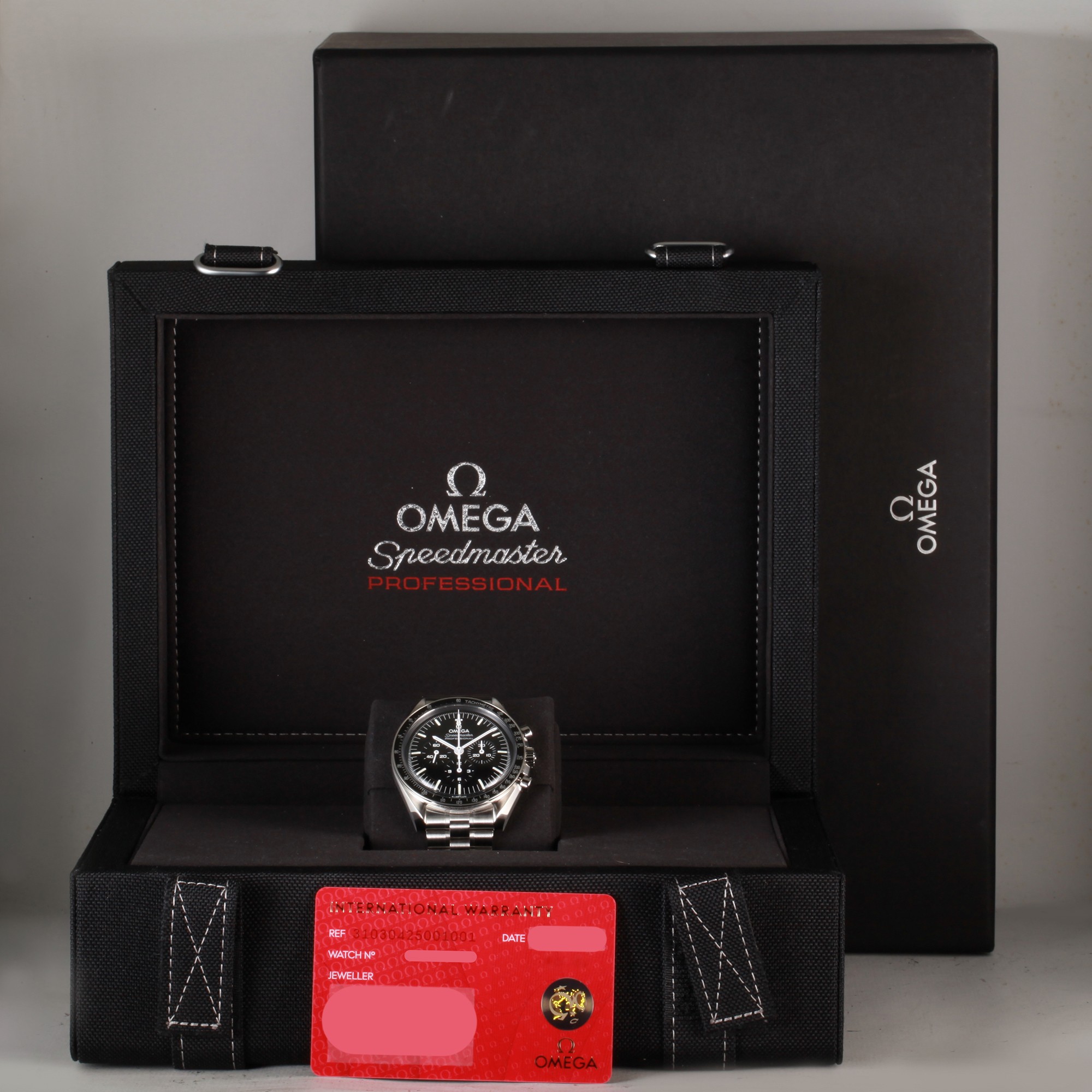 Omega Speedmaster 31030425001001