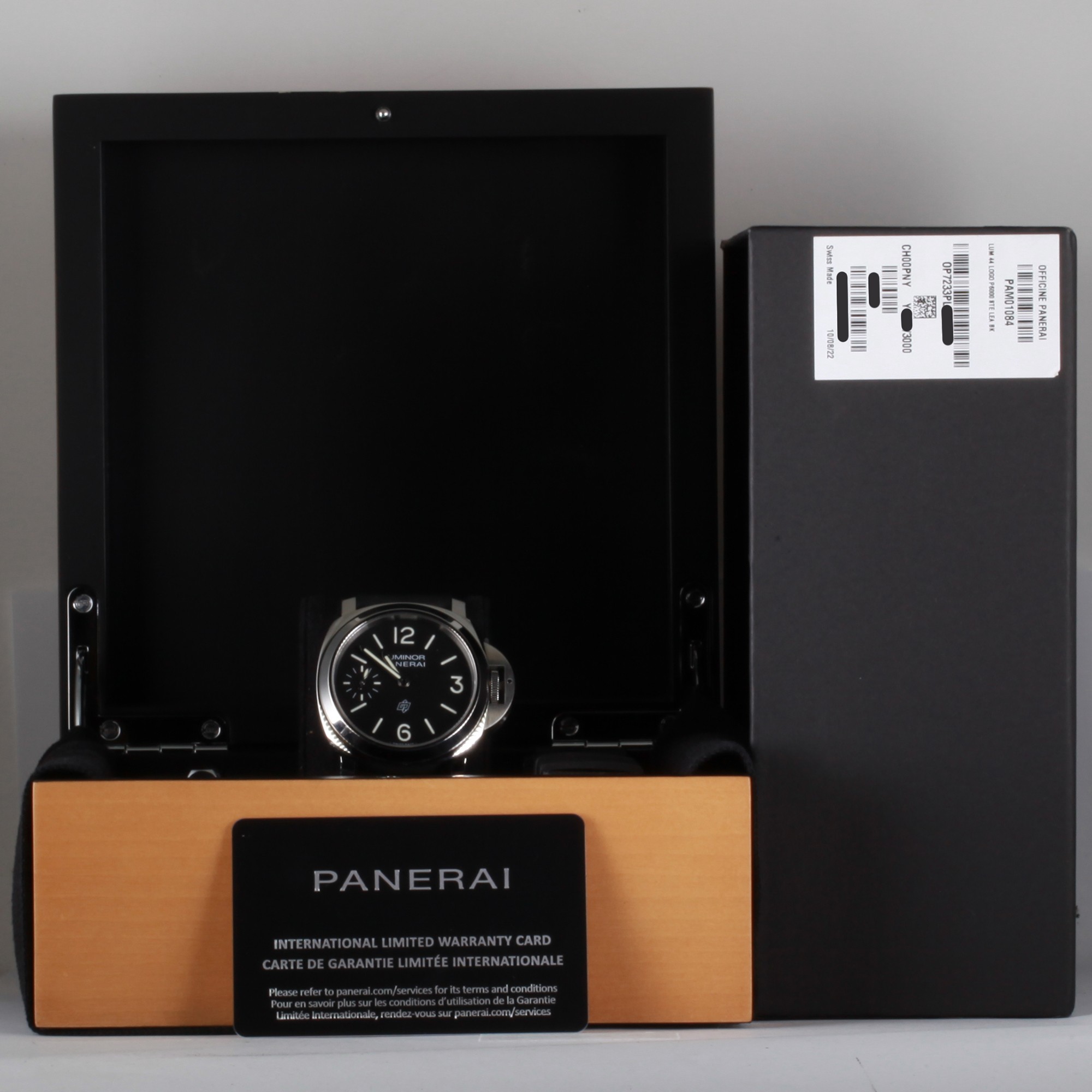 Panerai Luminor PAM01084