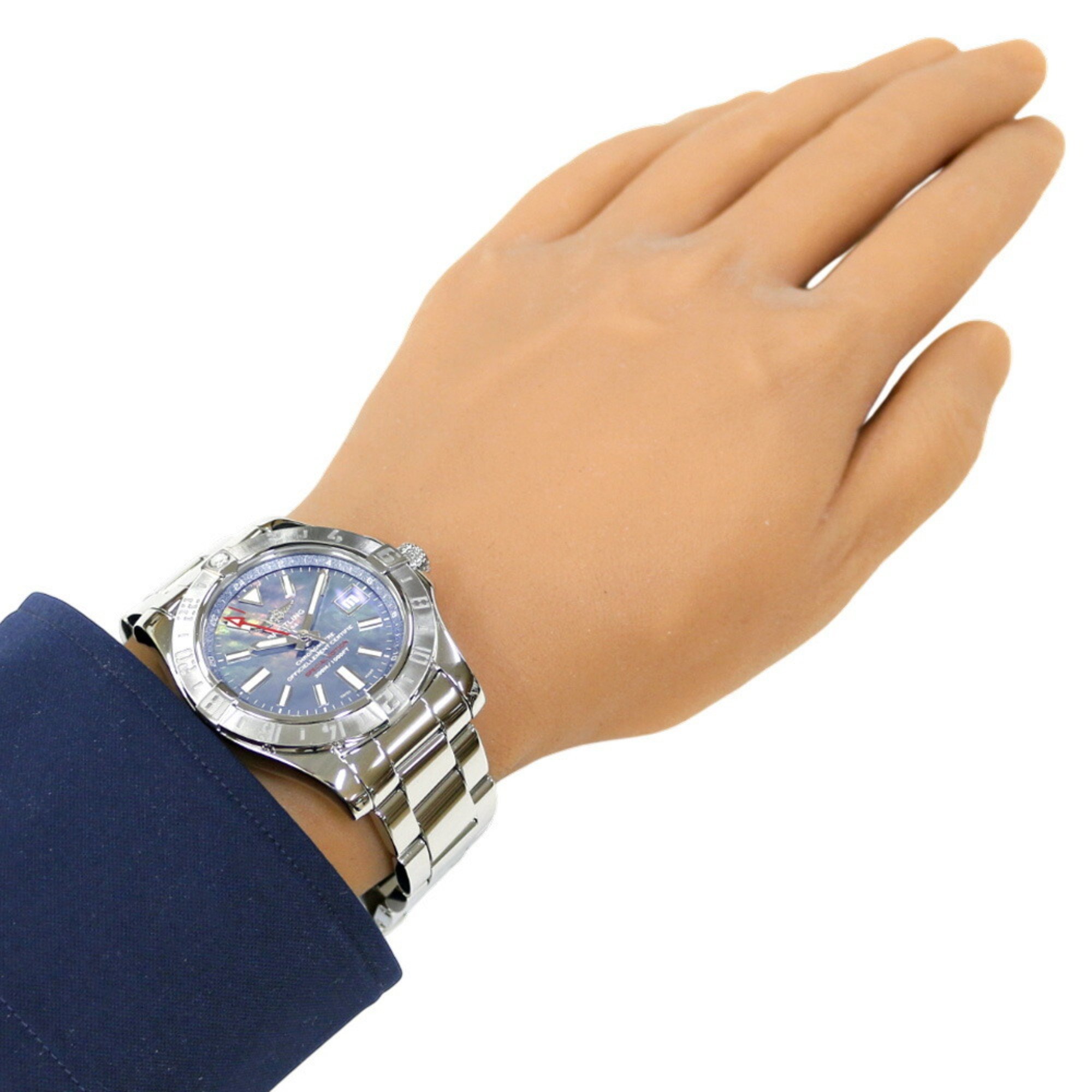 Breitling Avenger A32390