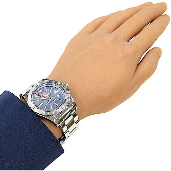 Breitling Avenger A32390 Breitling Avenger A32390