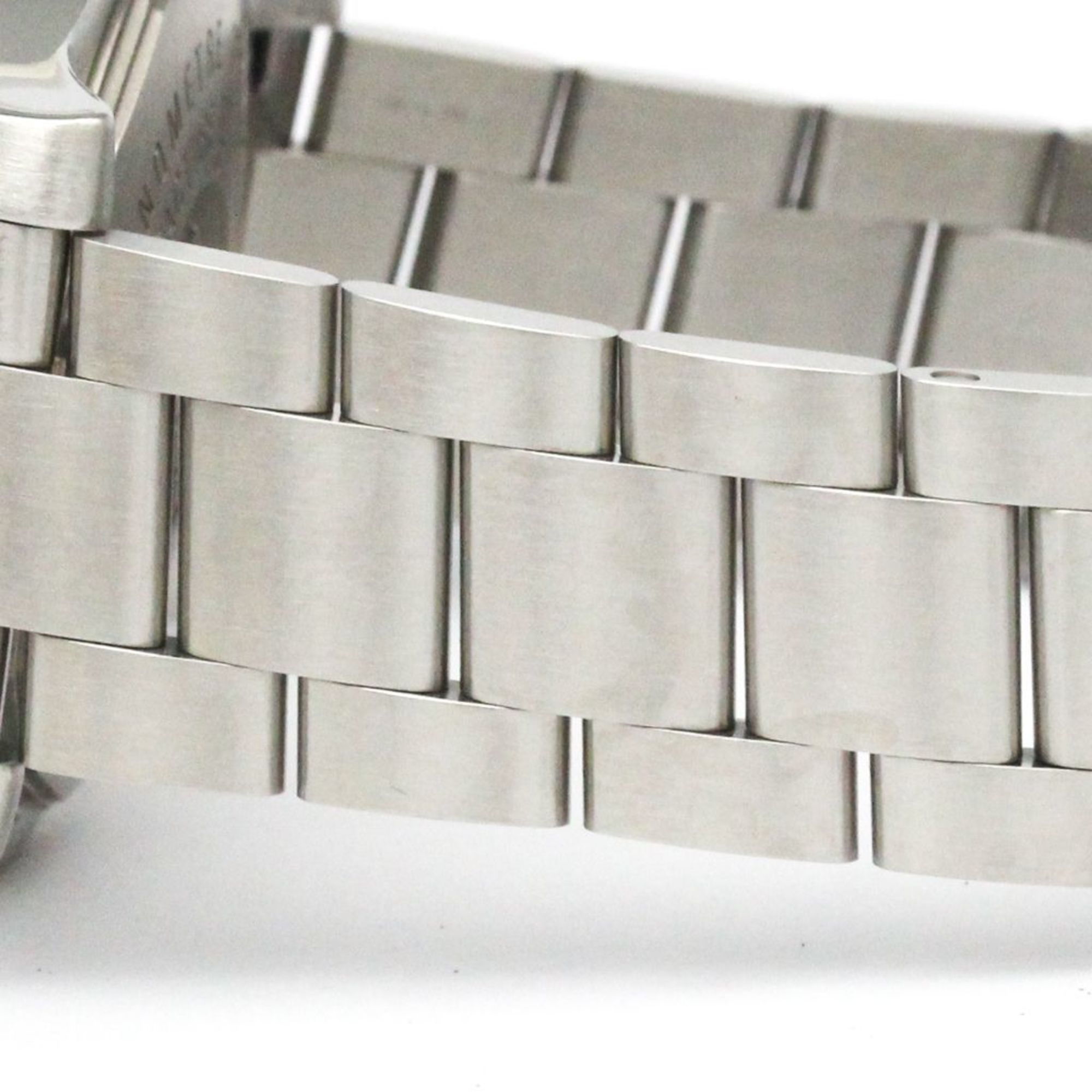 Breitling Avenger A17331