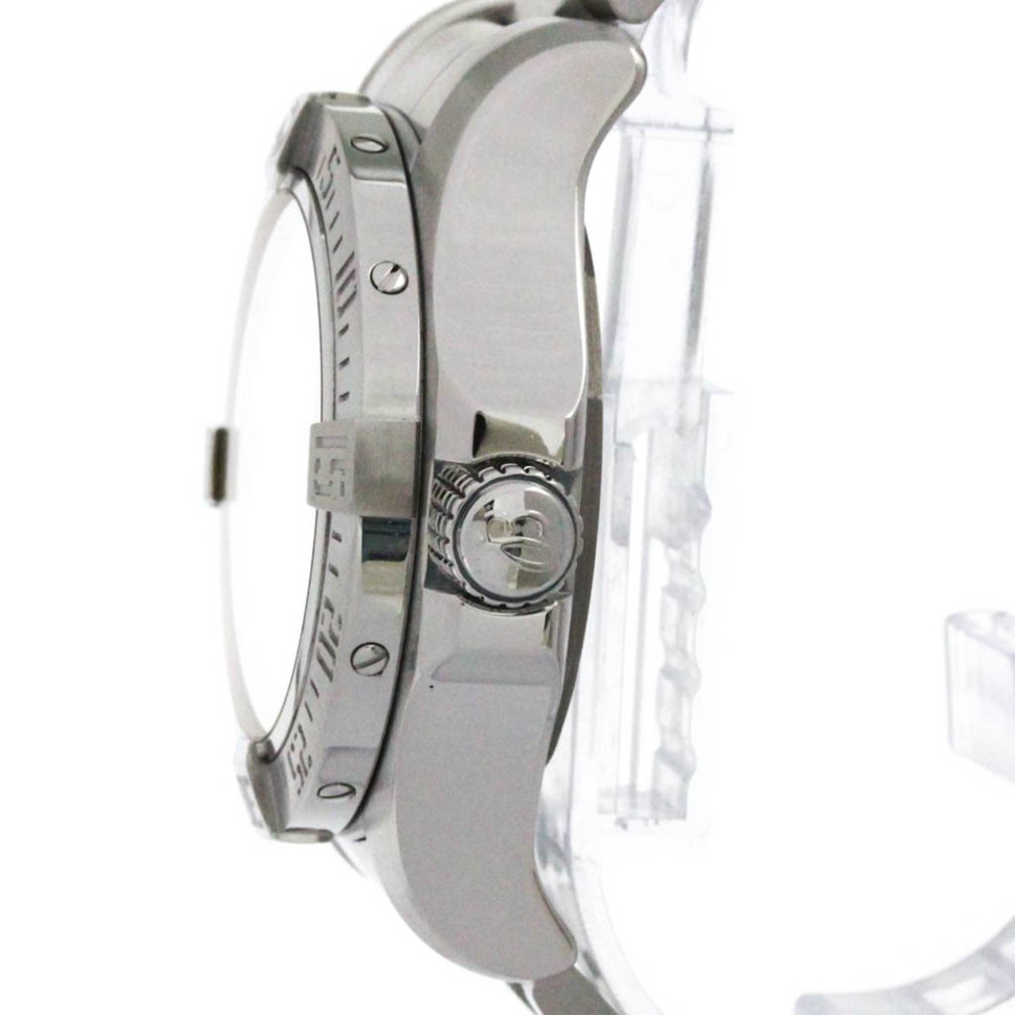 Breitling Avenger A17331