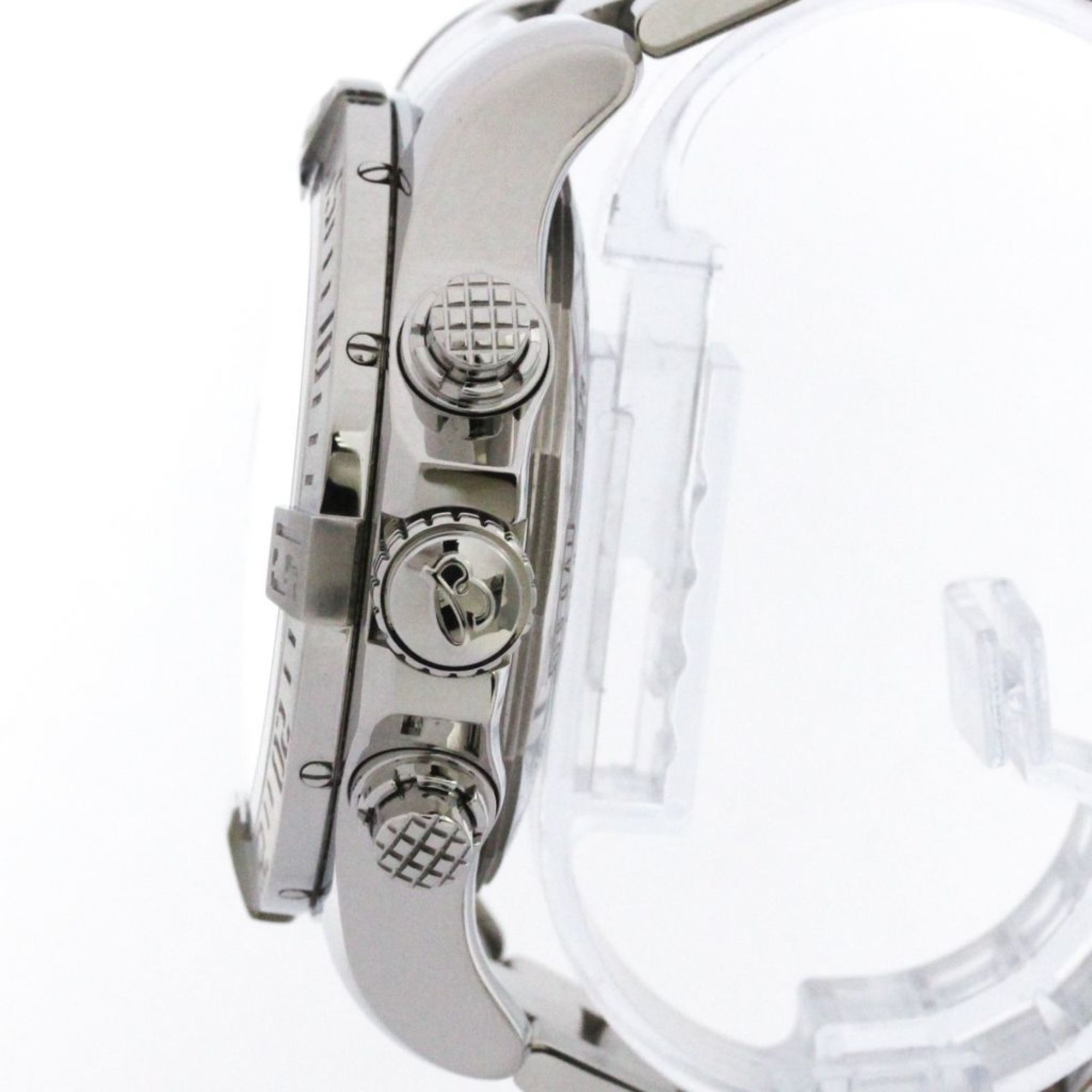 Breitling Avenger A13371