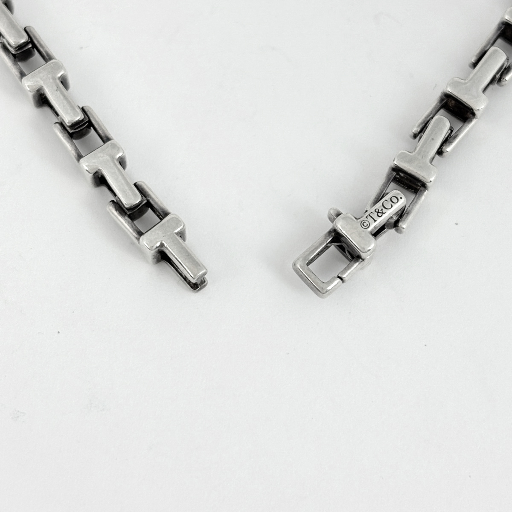 Tiffany T Narrow Chain Bracelet RN0000774