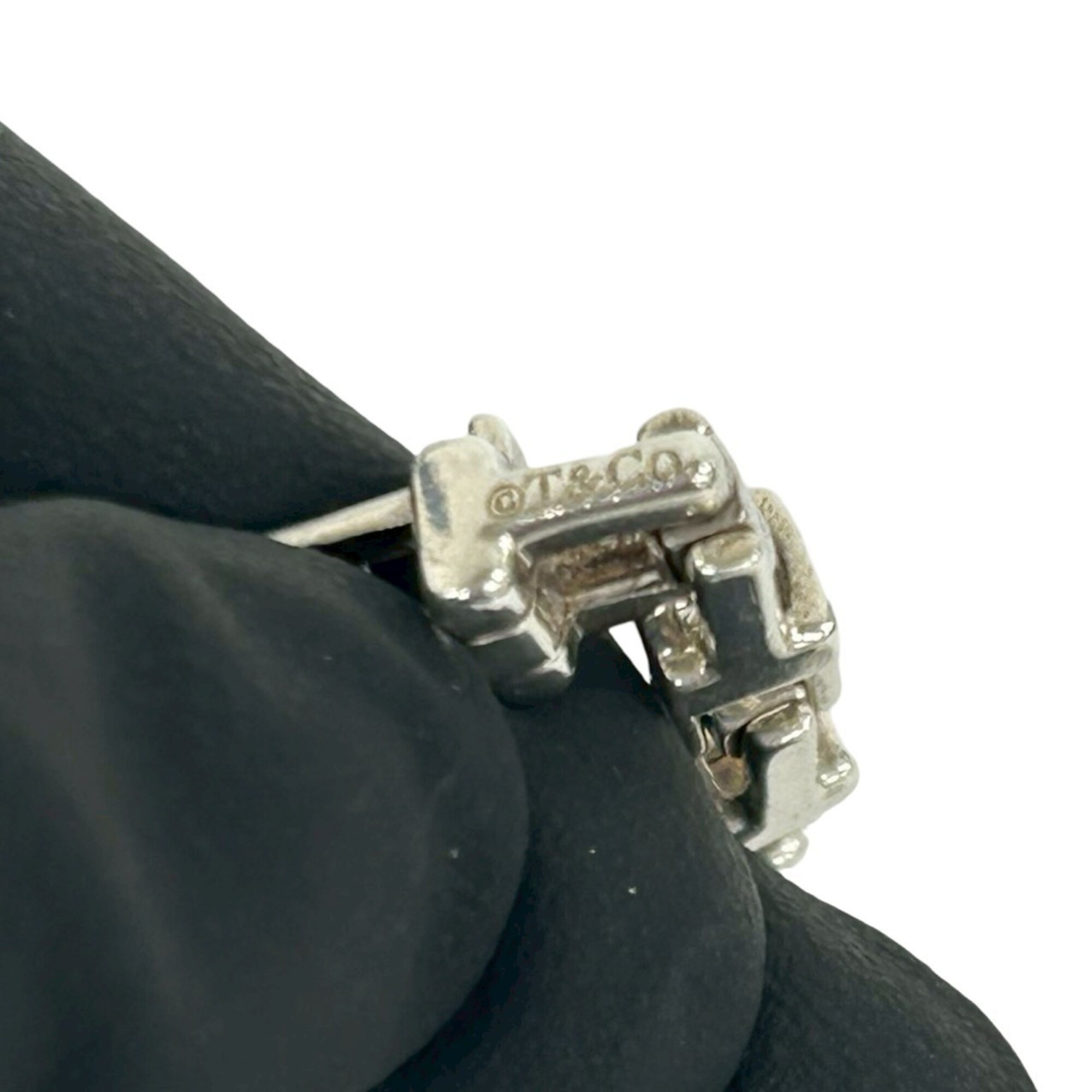 Tiffany Tiffany T Narrow Bracelet RN0001146