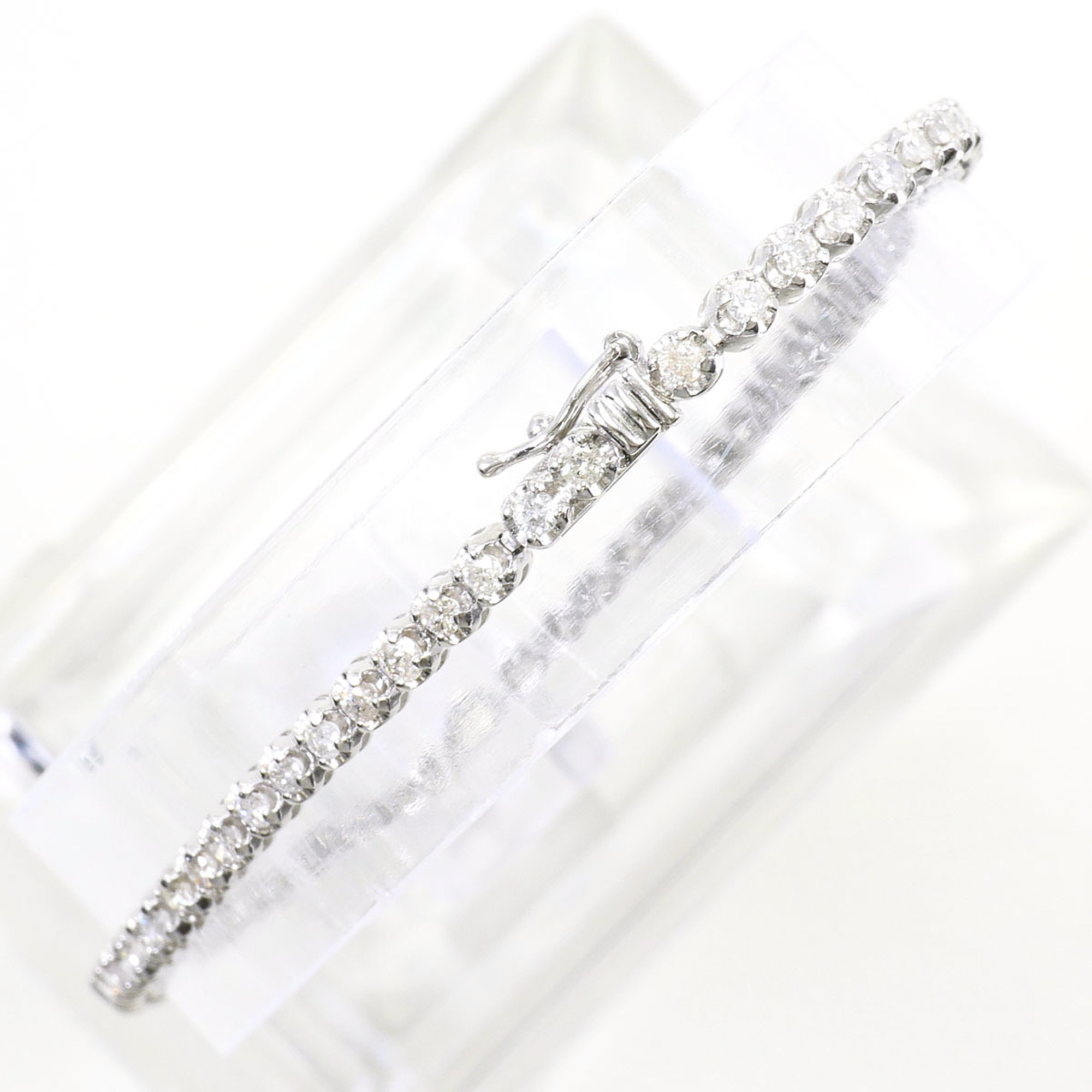 Unbranded 18K White Gold Diamond Bracelet RN0001244