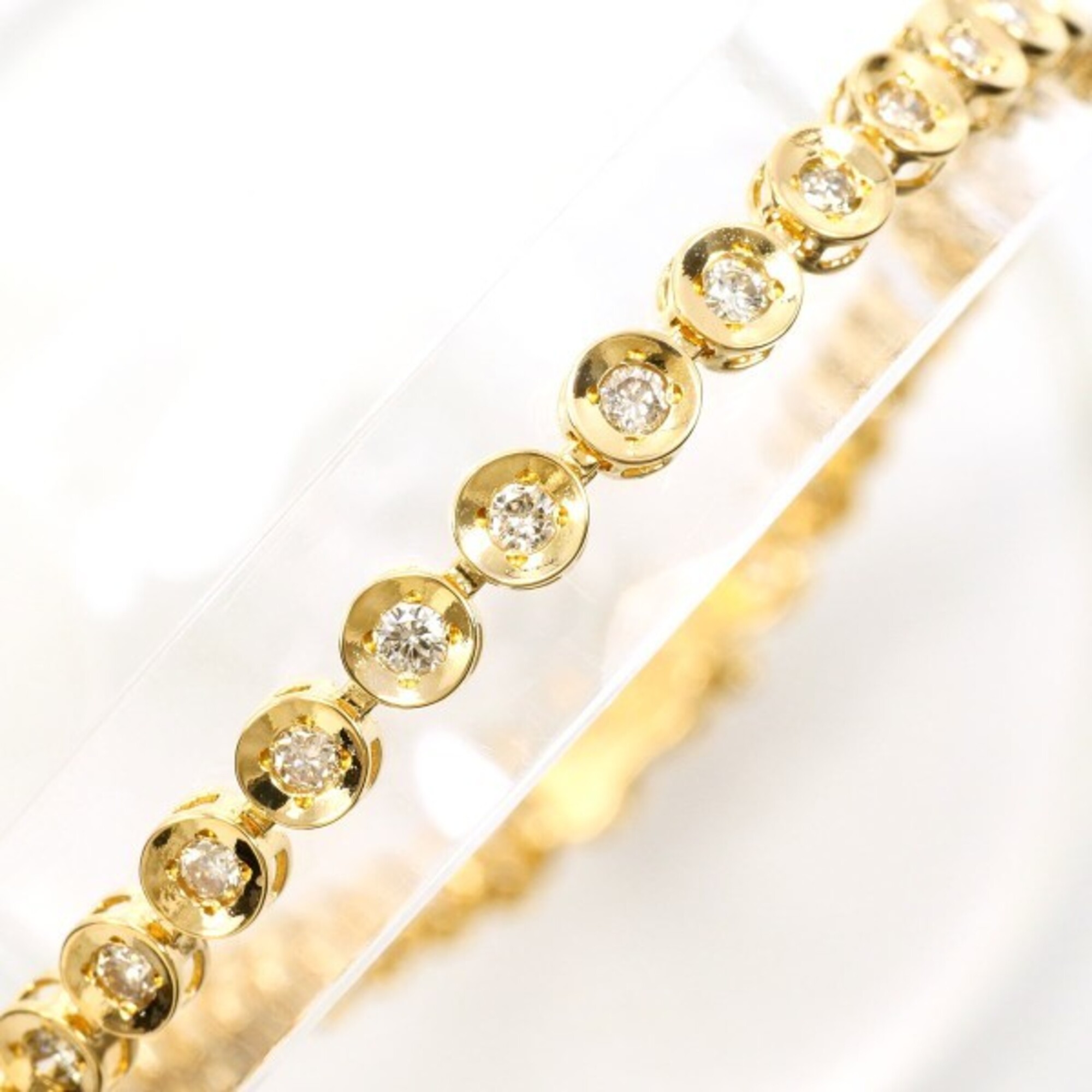 Unbranded 18K Yellow Gold Diamond Bracelet RN0001264