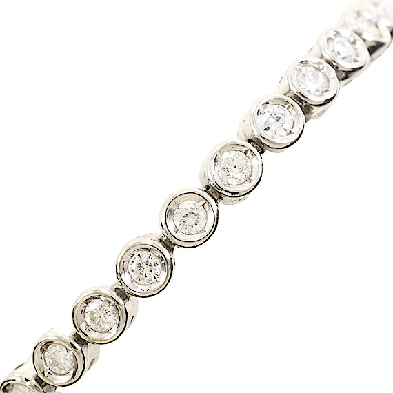 Unbranded PT850 Platinum Bracelet with 2.02ct Diamonds RN0001444 Unbranded PT850 Platinum Bracelet with 2.02ct Diamonds RN0001444