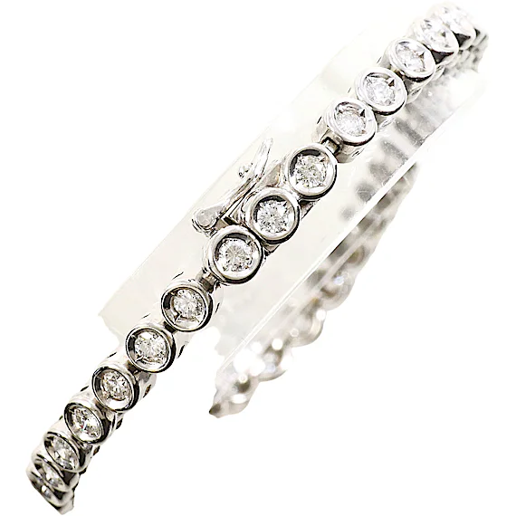 Unbranded PT850 Platinum Bracelet with 2.02ct Diamonds RN0001444 Unbranded PT850 Platinum Bracelet with 2.02ct Diamonds RN0001444