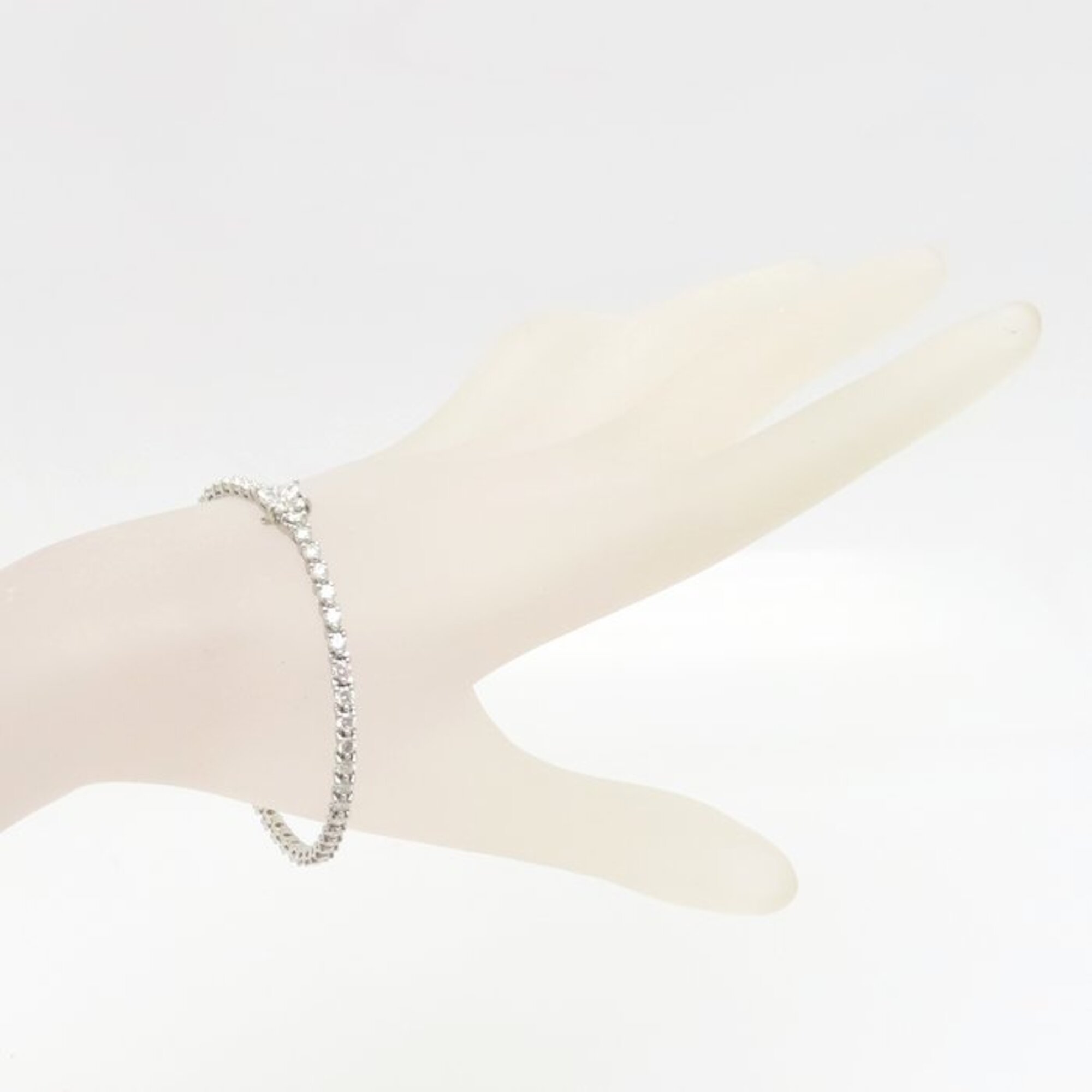 Tiffany Tiffany Victoria Line Bracelet RN0001502