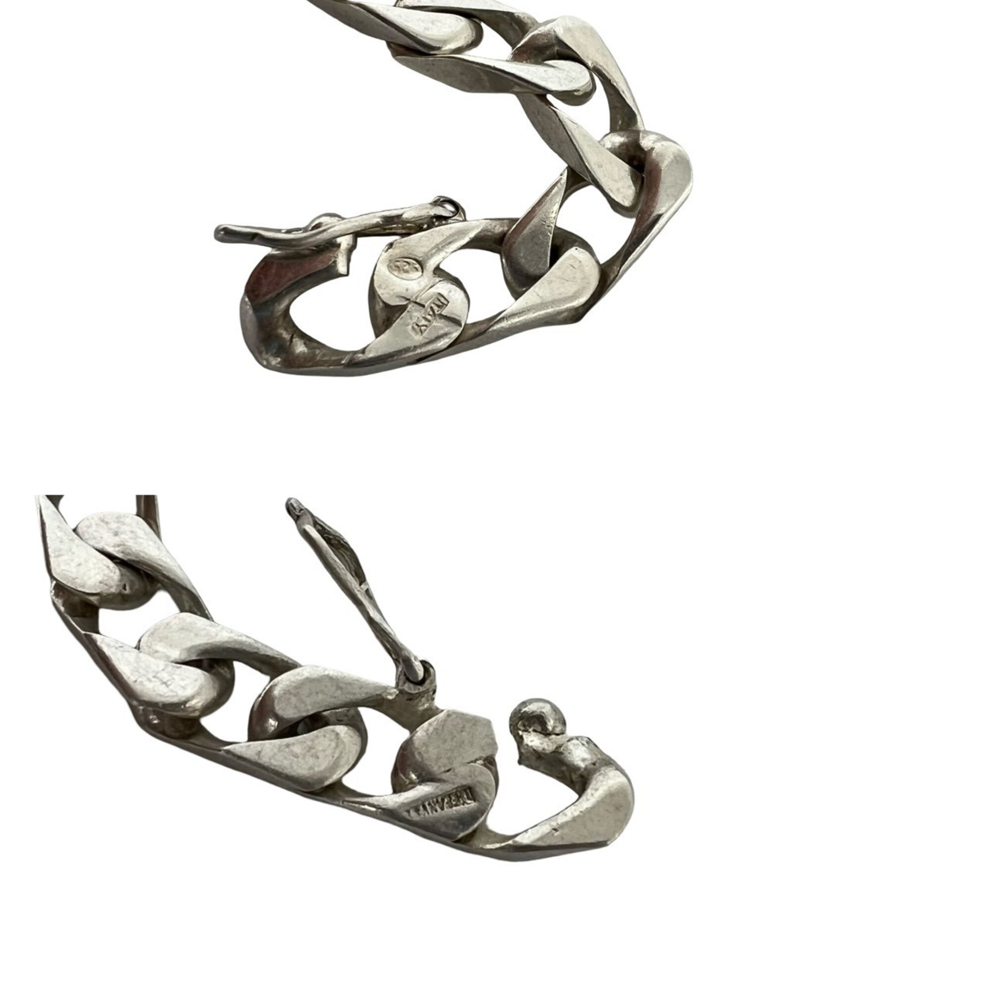 Tiffany Tiffany Vintage Center Knot Bracelet RN0001879