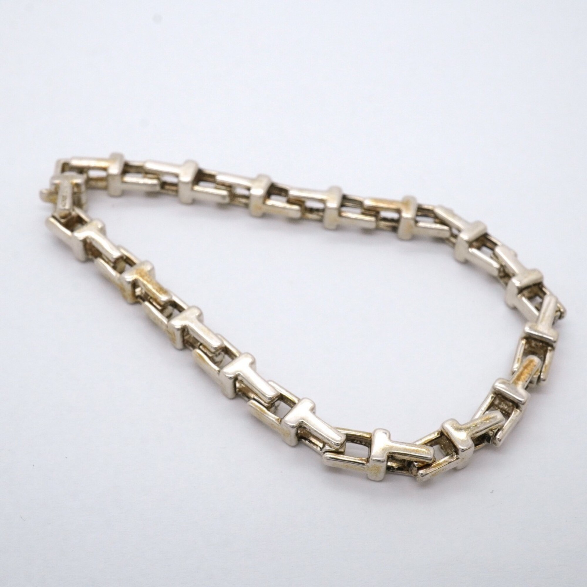 Tiffany T Narrow Bracelet RN0001892