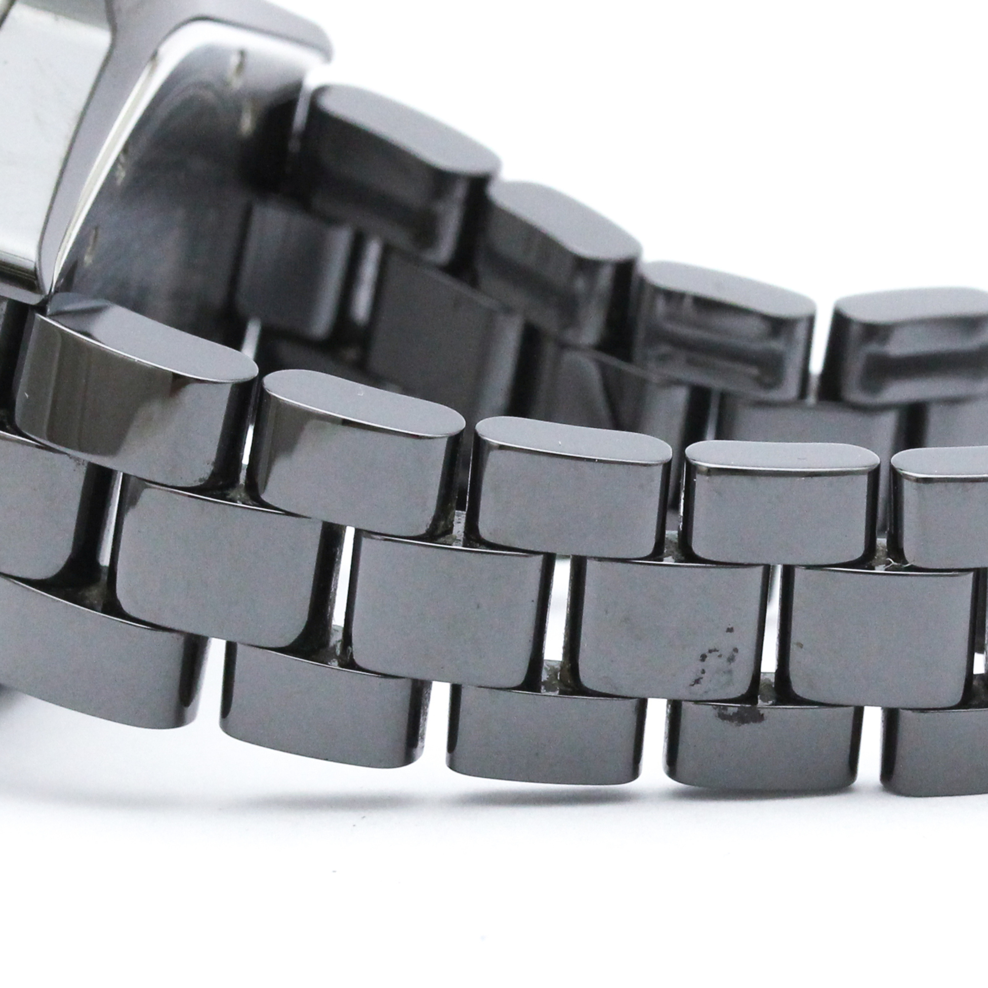 Chanel J12 H0682