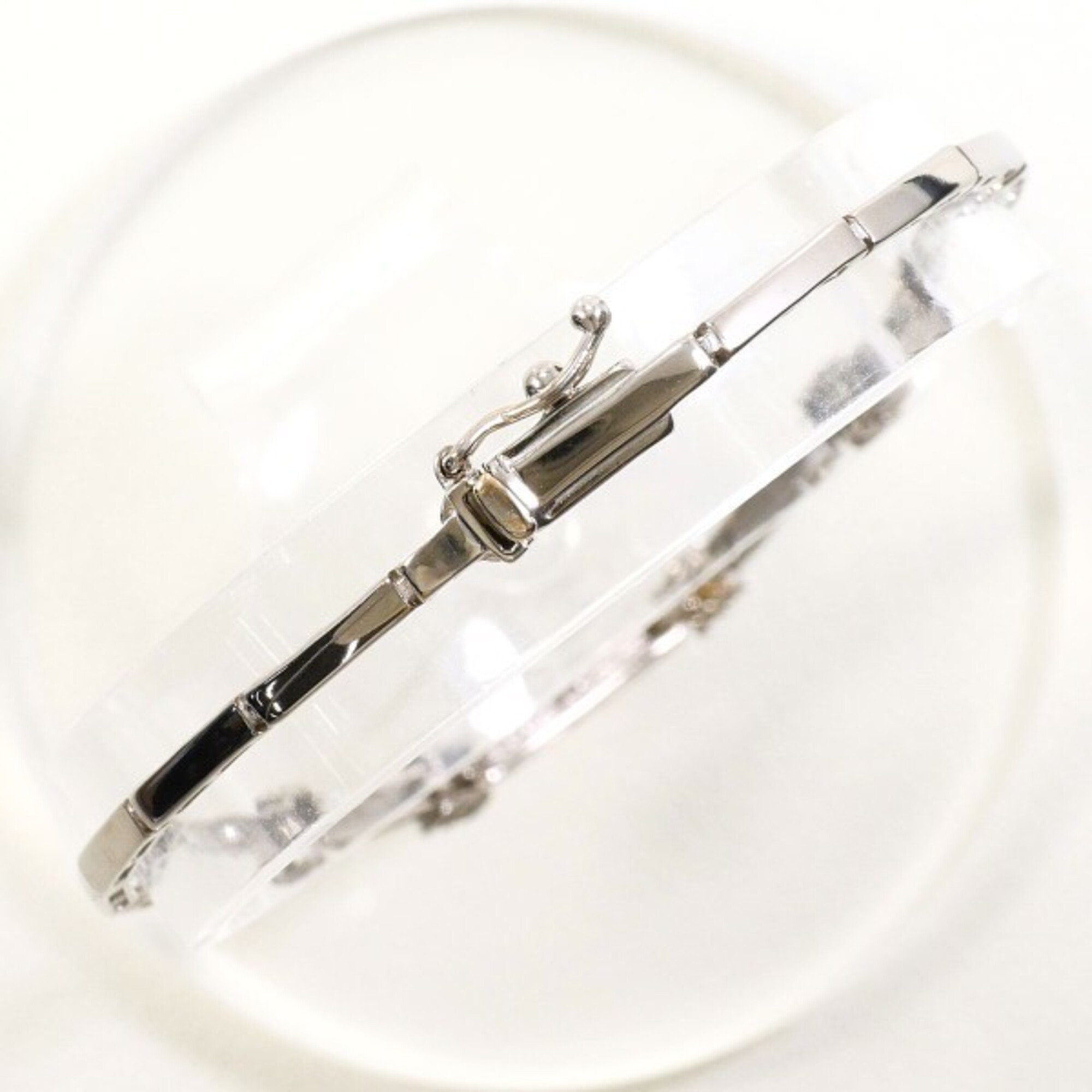Unbranded 18K white gold diamond bracelet RN0001905