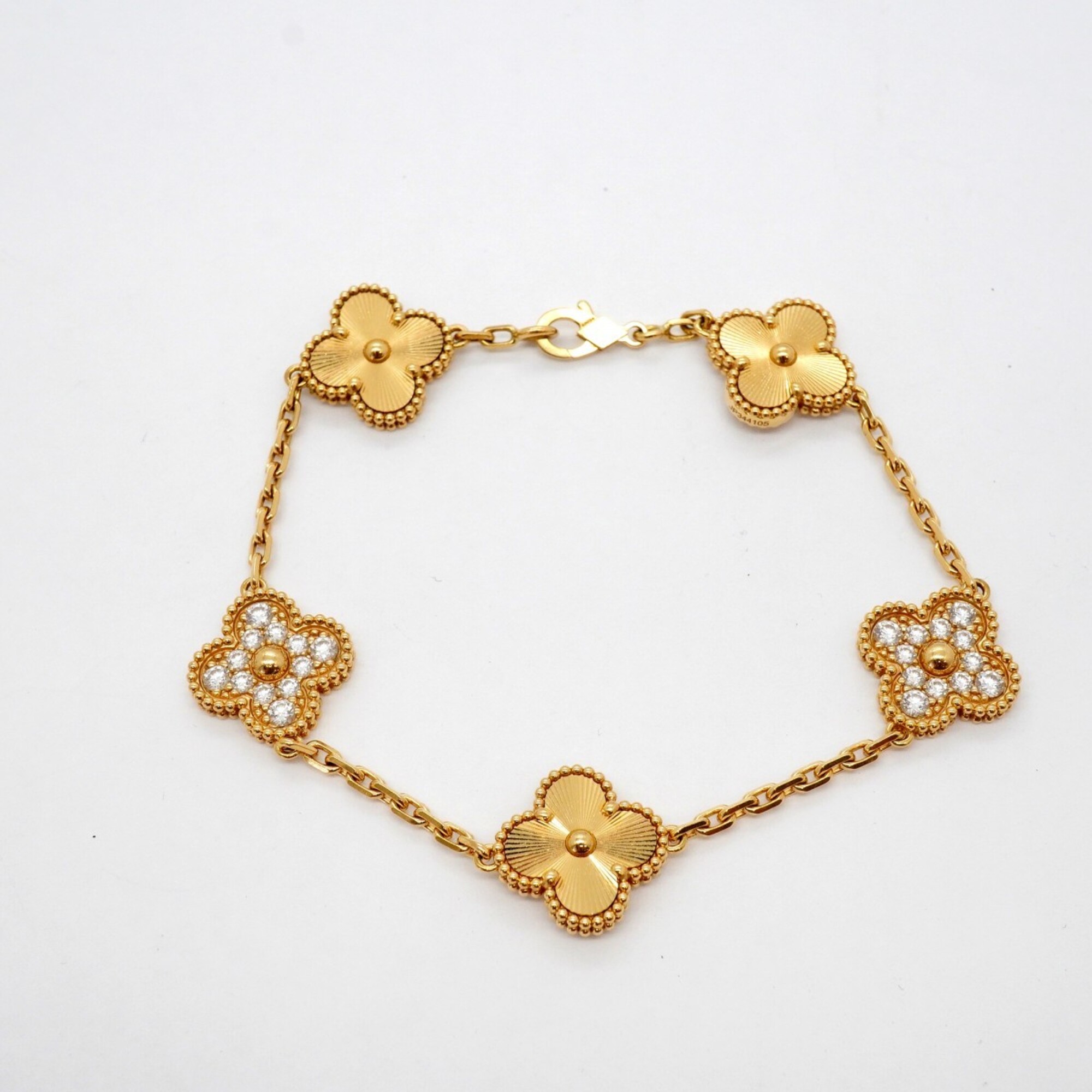Unspecified Alhambra Guilloche Bracelet RN0001928