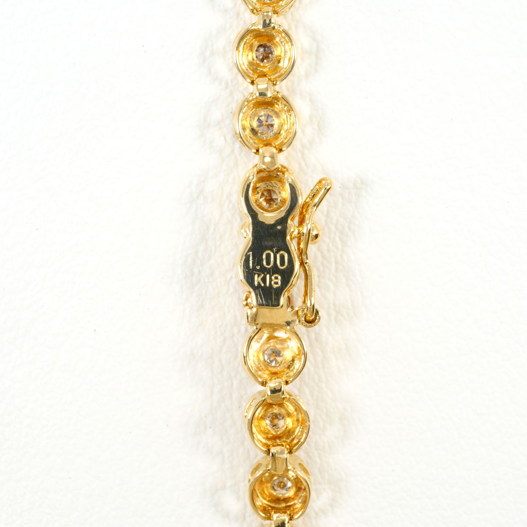 Unbranded 18K Yellow Gold Diamond Bracelet RN0001934