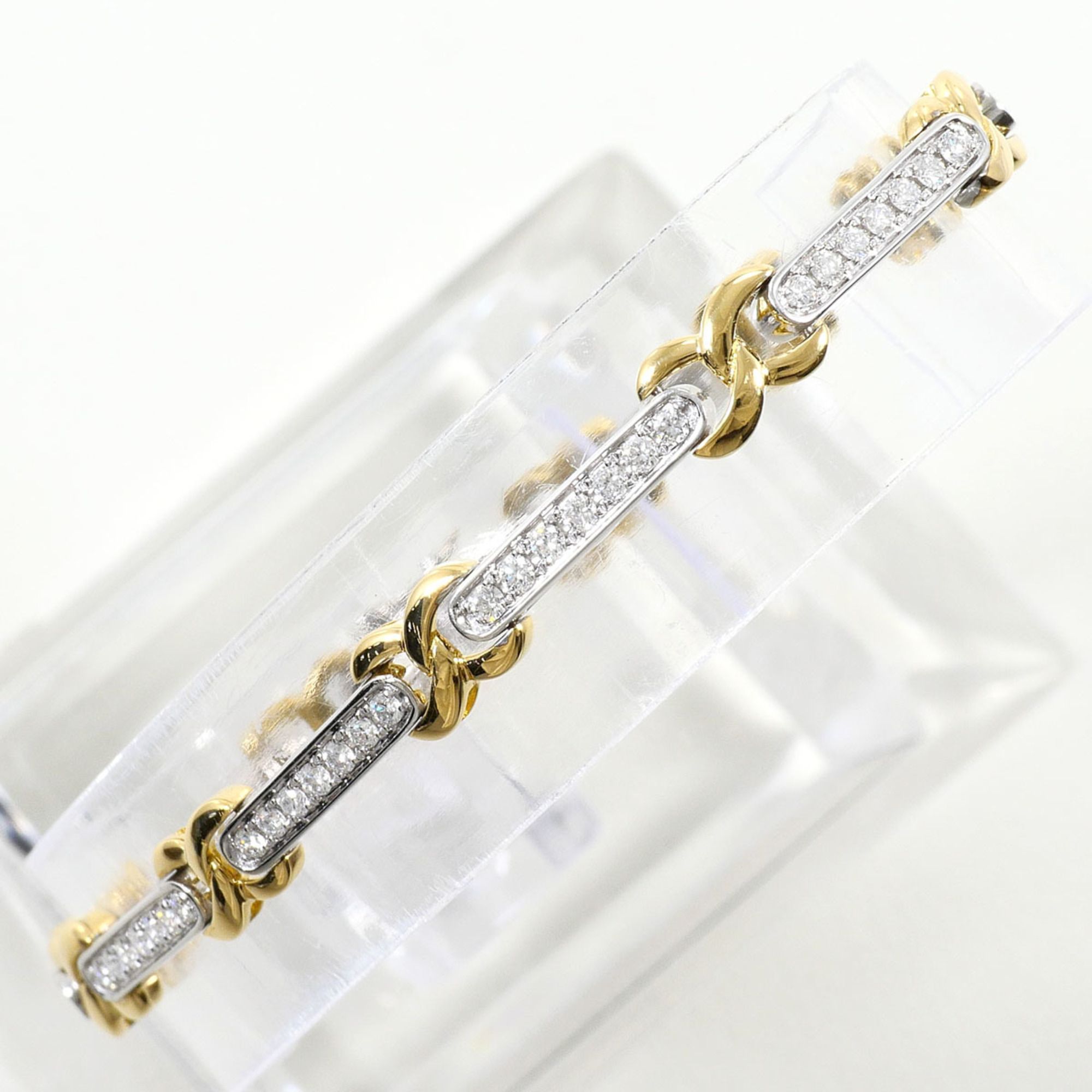 Unbranded 18K Yellow Gold Diamond Bracelet RN0002117