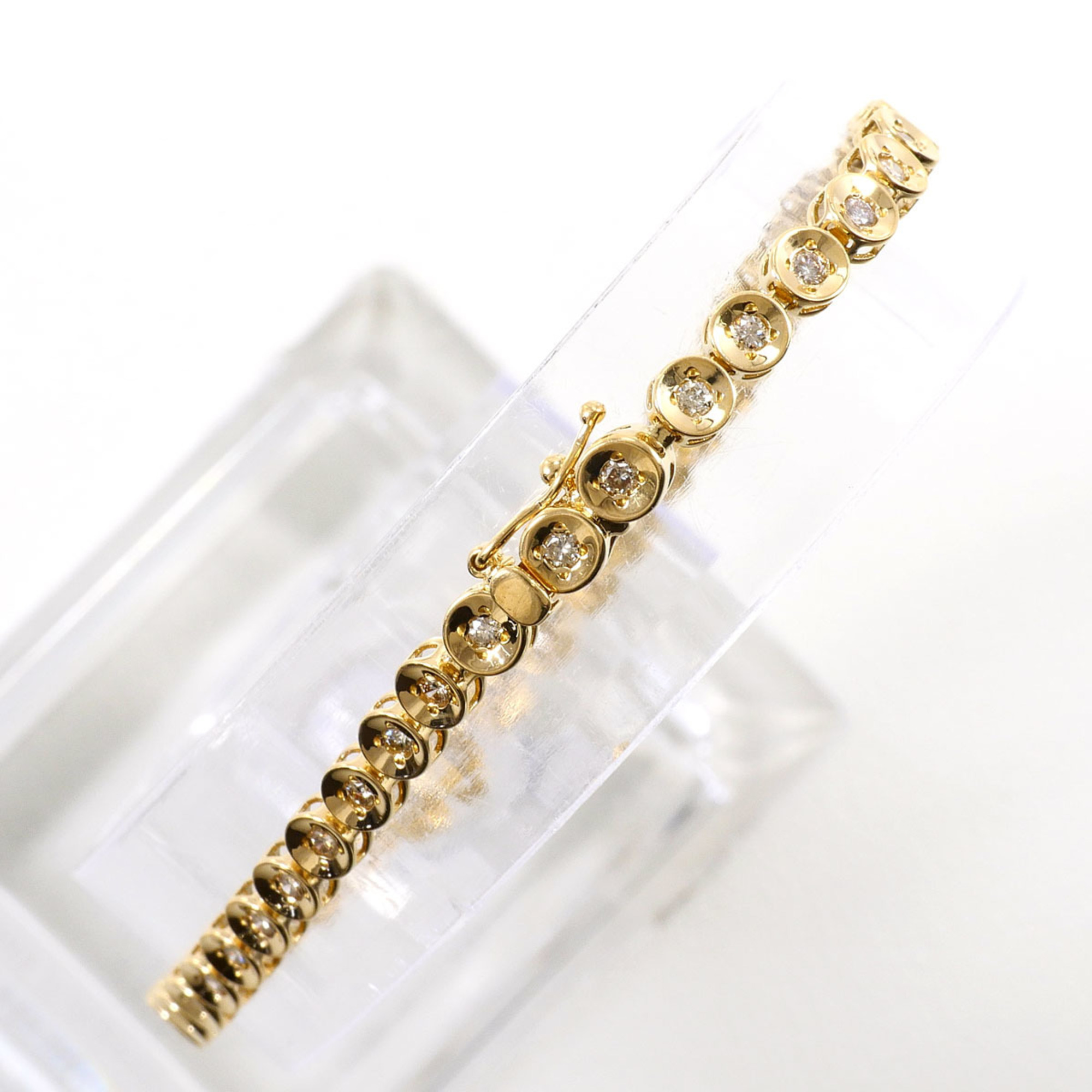 Unbranded 18K Yellow Gold Diamond Bracelet RN0002553