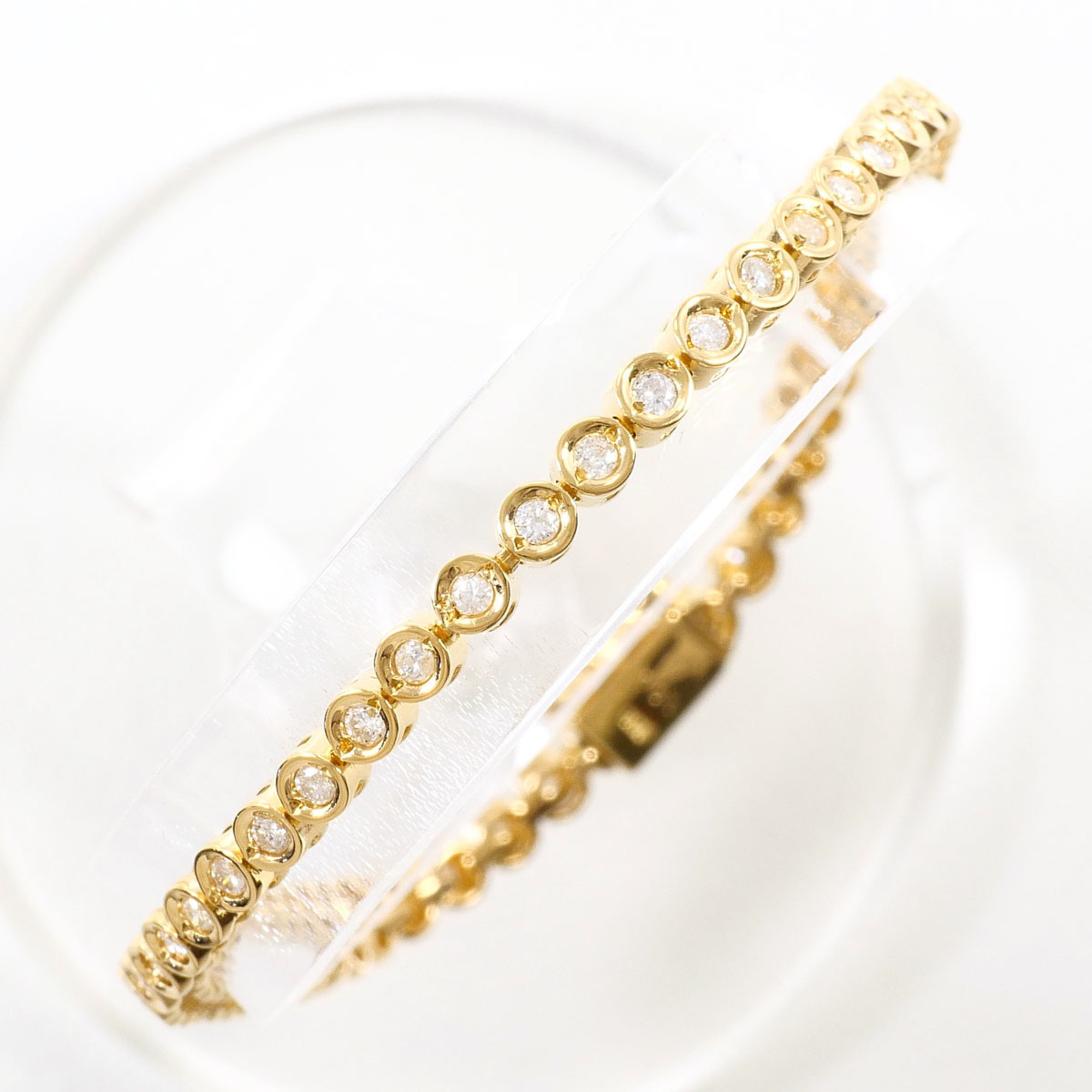 Unbranded 18K Yellow Gold Diamond Bracelet RN0002569