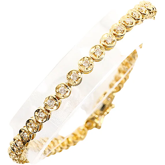 Unbranded 18K Yellow Gold Diamond Bracelet RN0002570 Unbranded 18K Yellow Gold Diamond Bracelet RN0002570