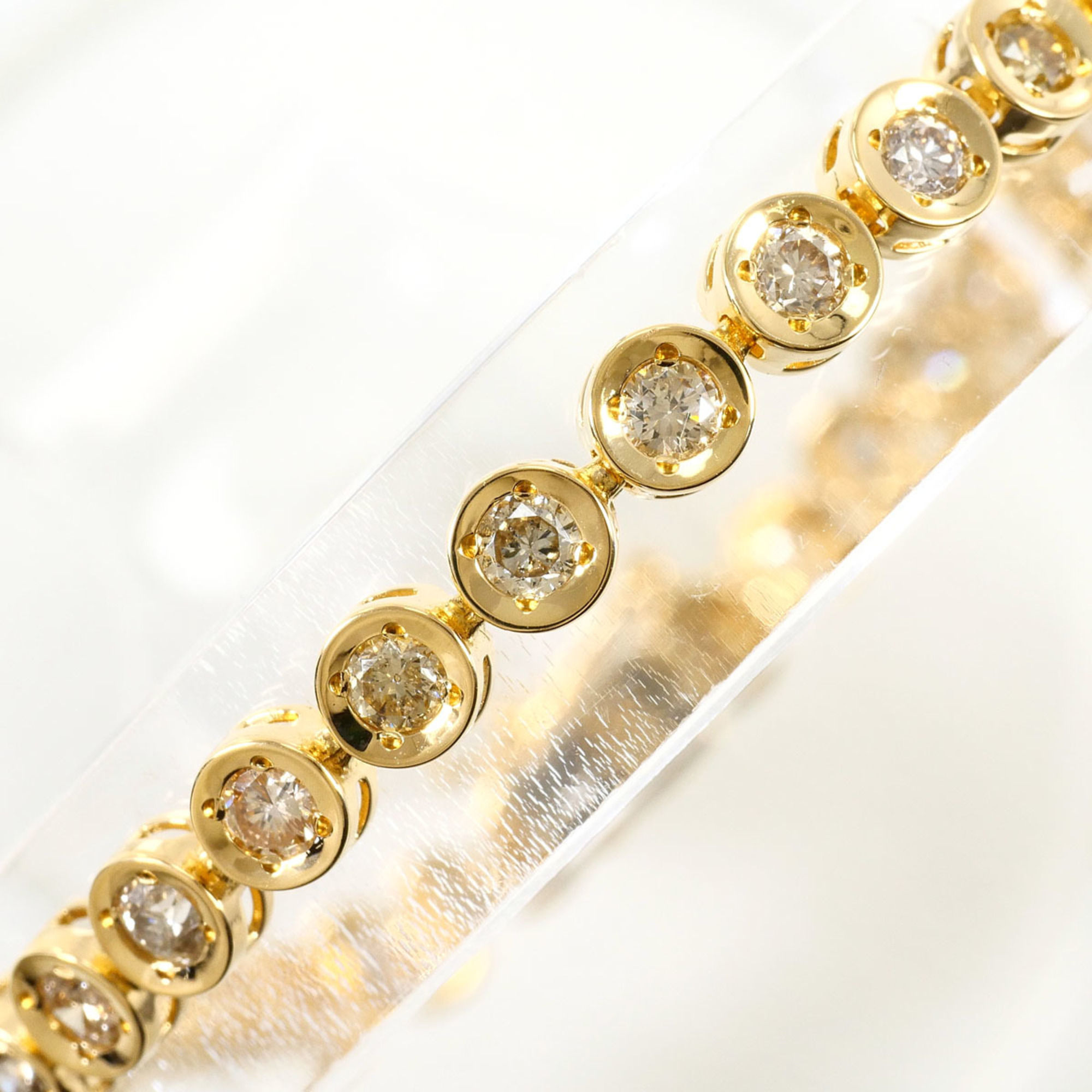 Unbranded 18K Yellow Gold Bracelet with 2.00ct Diamonds RN0002883