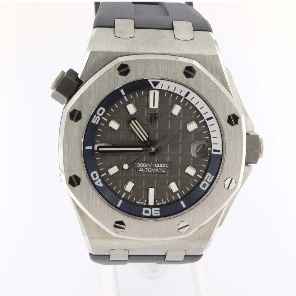 Audemars Piguet Royal Oak Offshore 15720ST.OO.A009CA.01
