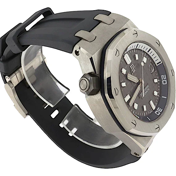 Audemars Piguet Royal Oak Offshore 15720ST.OO.A009CA.01 Audemars Piguet Royal Oak Offshore 15720ST.OO.A009CA.01