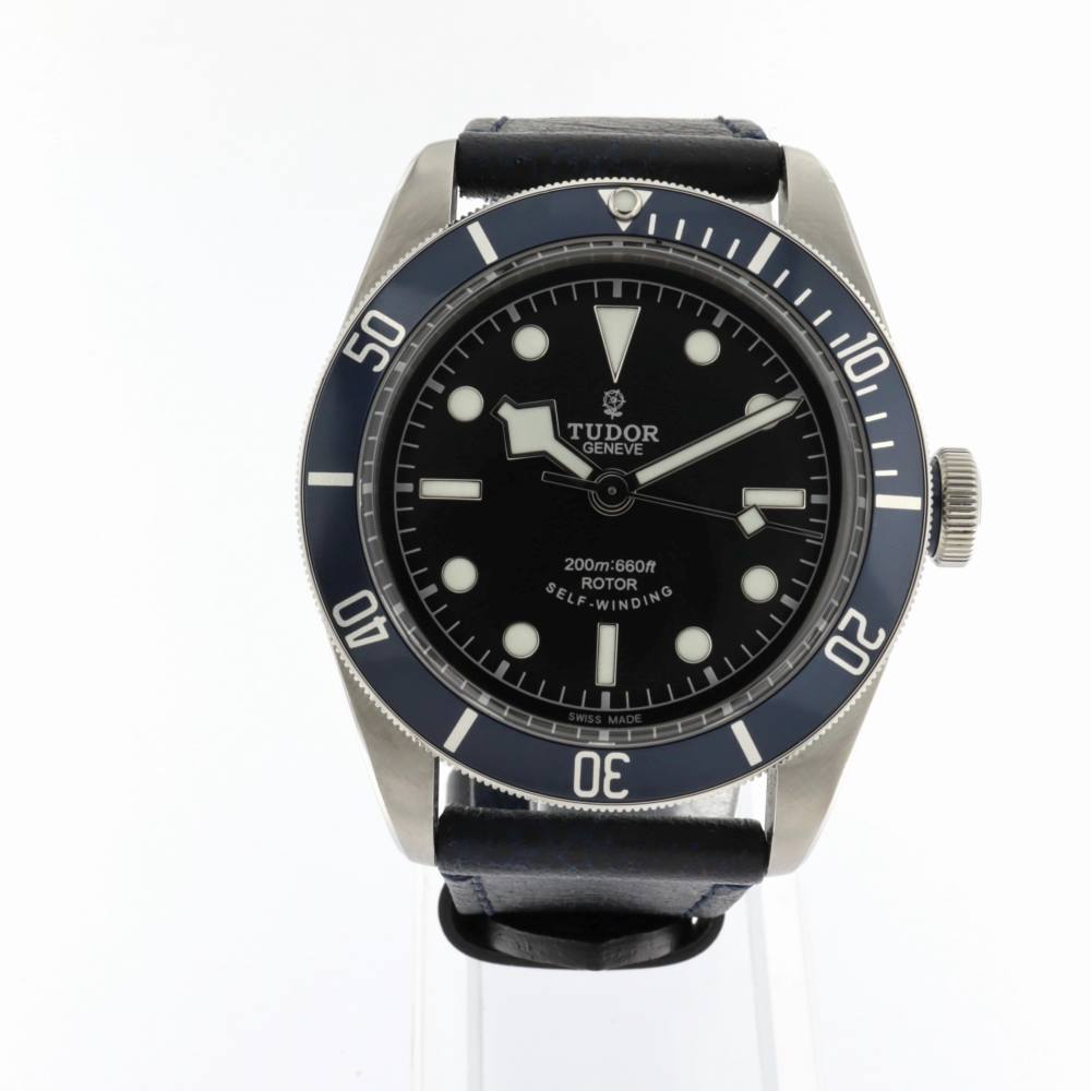 Tudor Black Bay 79220B
