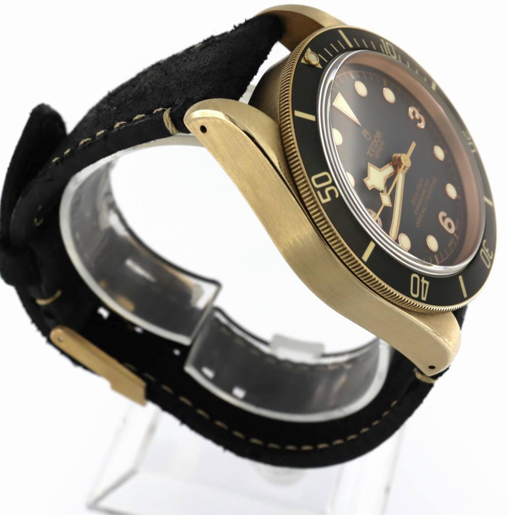 Tudor Black Bay 79250BA