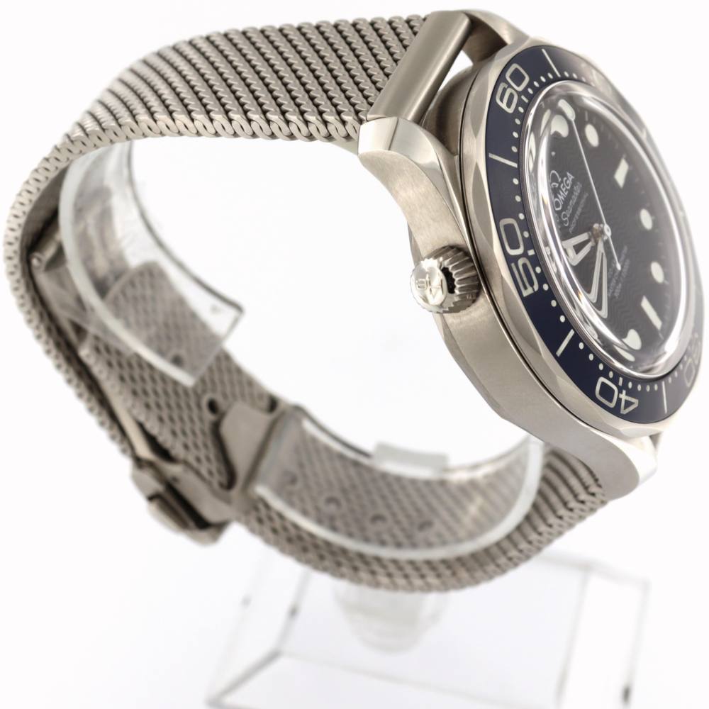 Omega Seamaster Diver 300 M “007 60th Anniversary 210.30.42.20.03.002