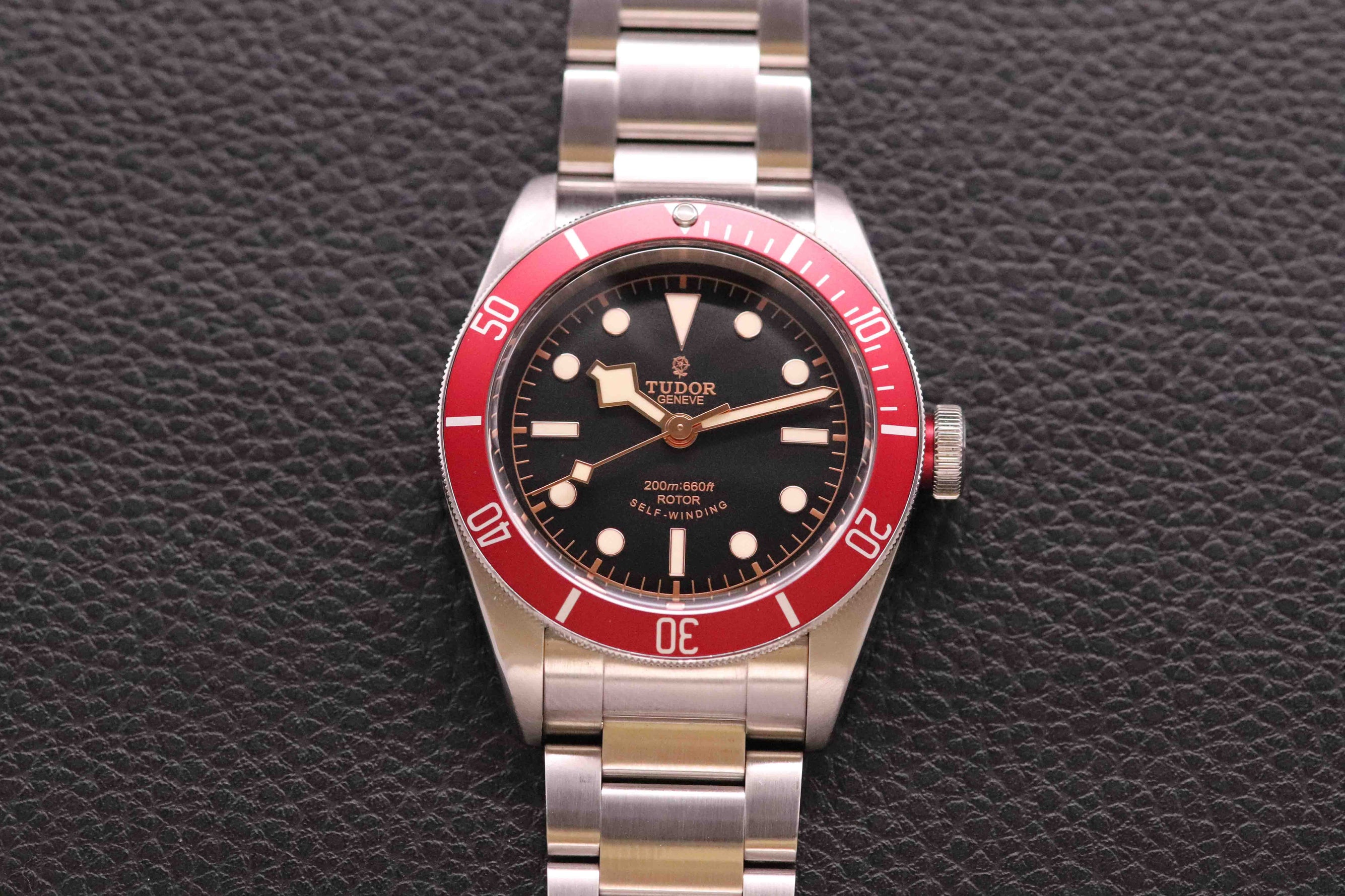 Tudor Black Bay 79220R (Black Bay rote Lünette)