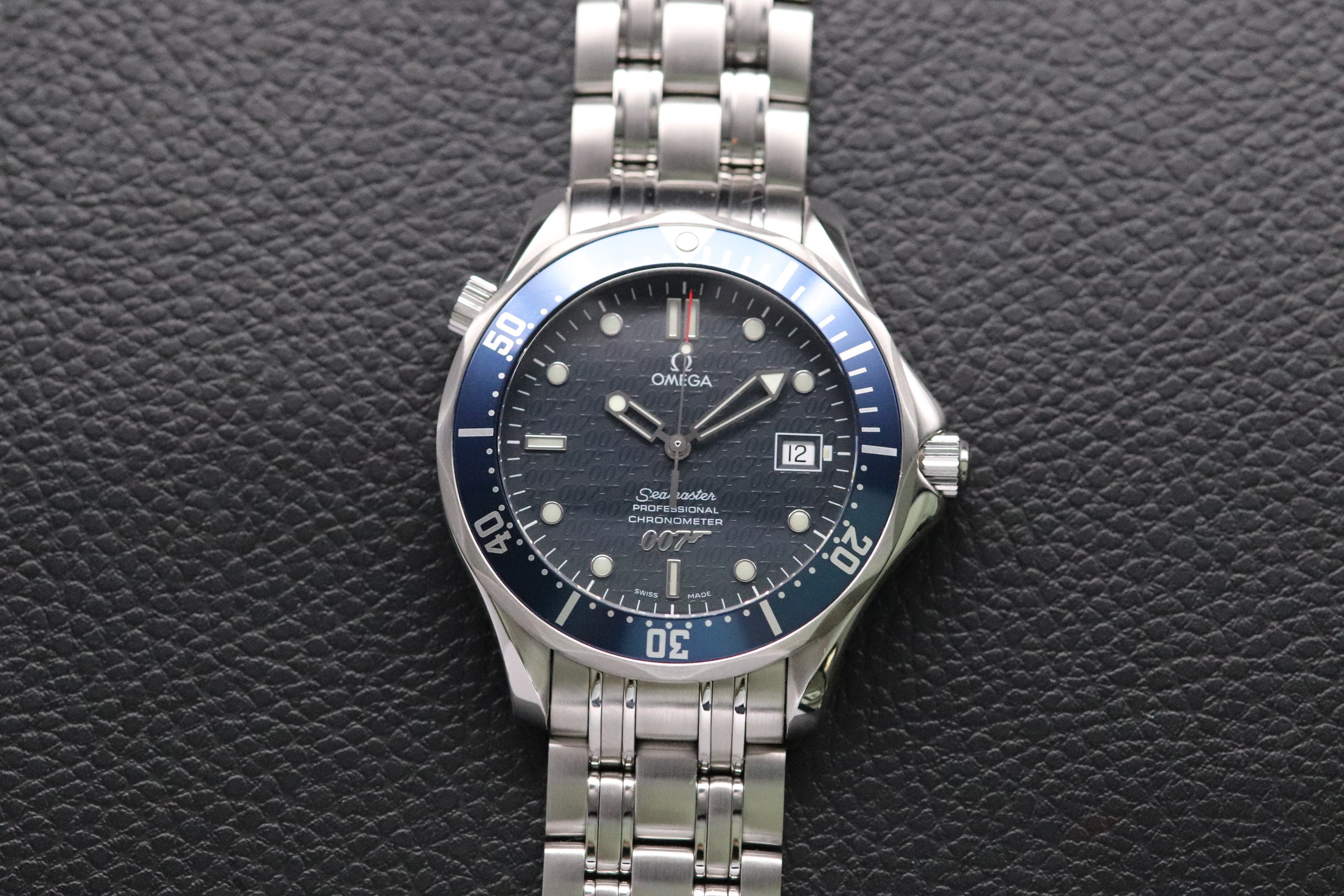 Omega Seamaster Diver 300 M 2537.80 (James Bond)
