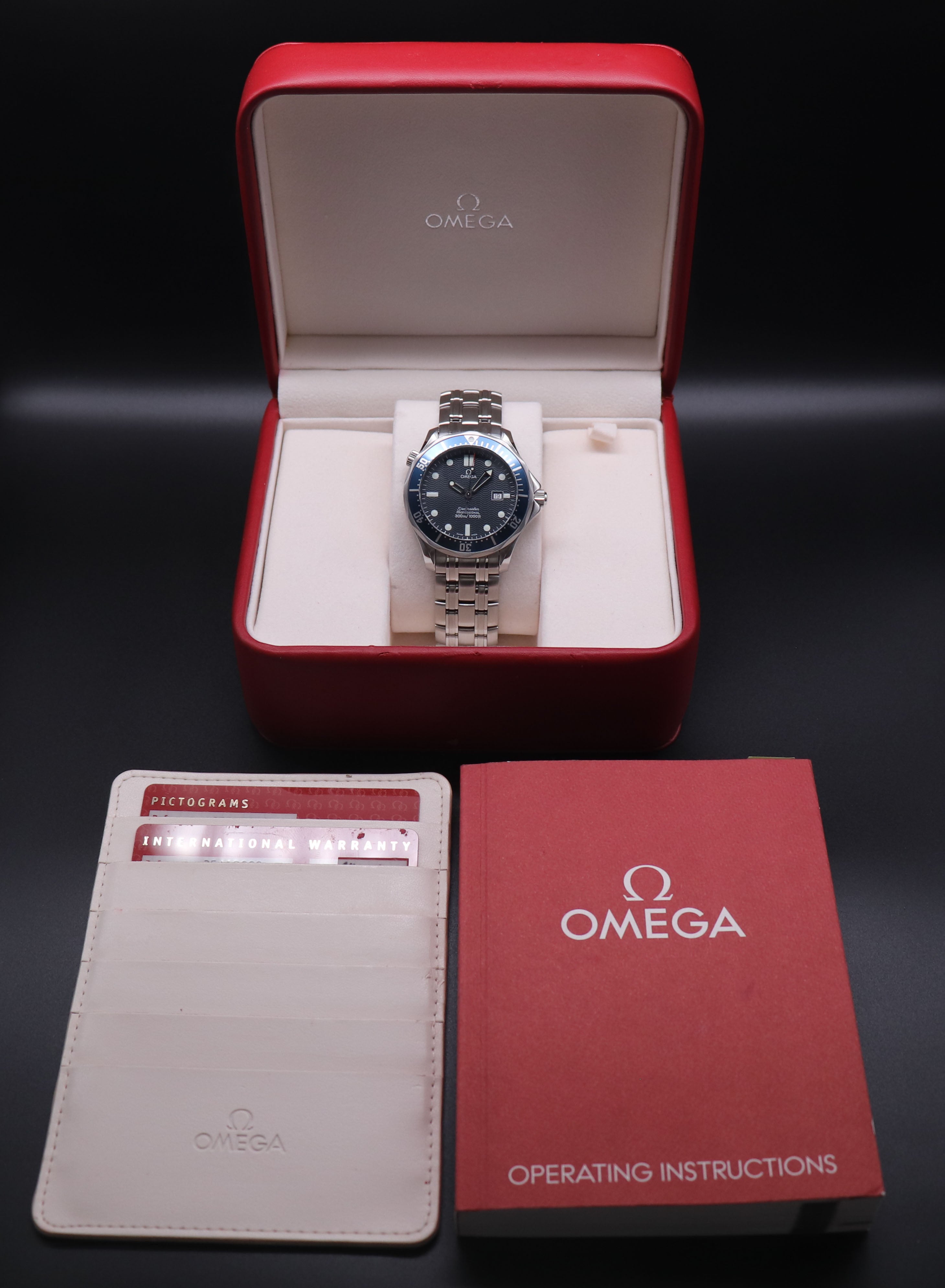 Omega Seamaster Diver 300 M 2541.80 (James Bond)