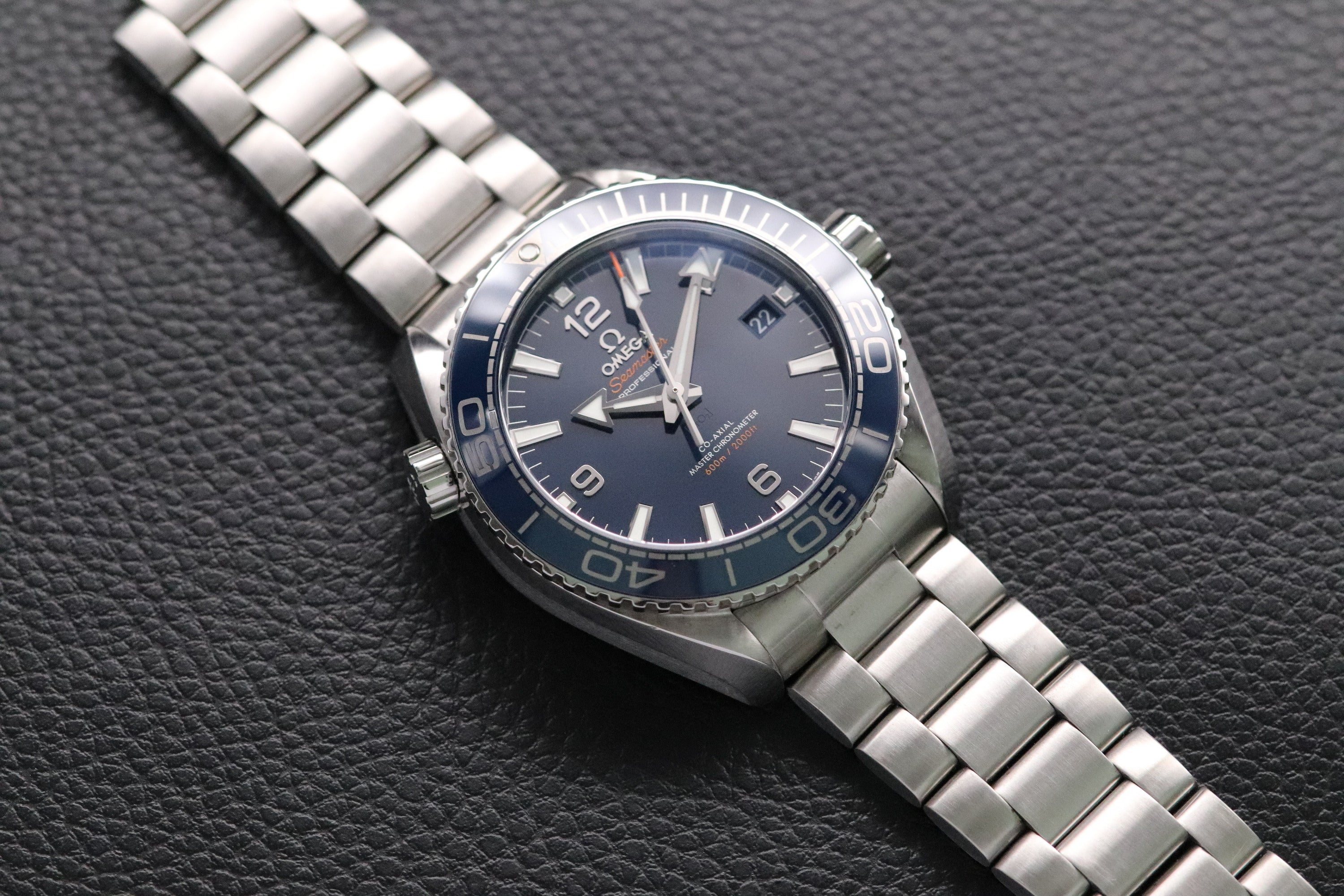 Omega Seamaster Planet Ocean 215.30.44.21.03.001 (Seamaster Planet Ocean Blue)