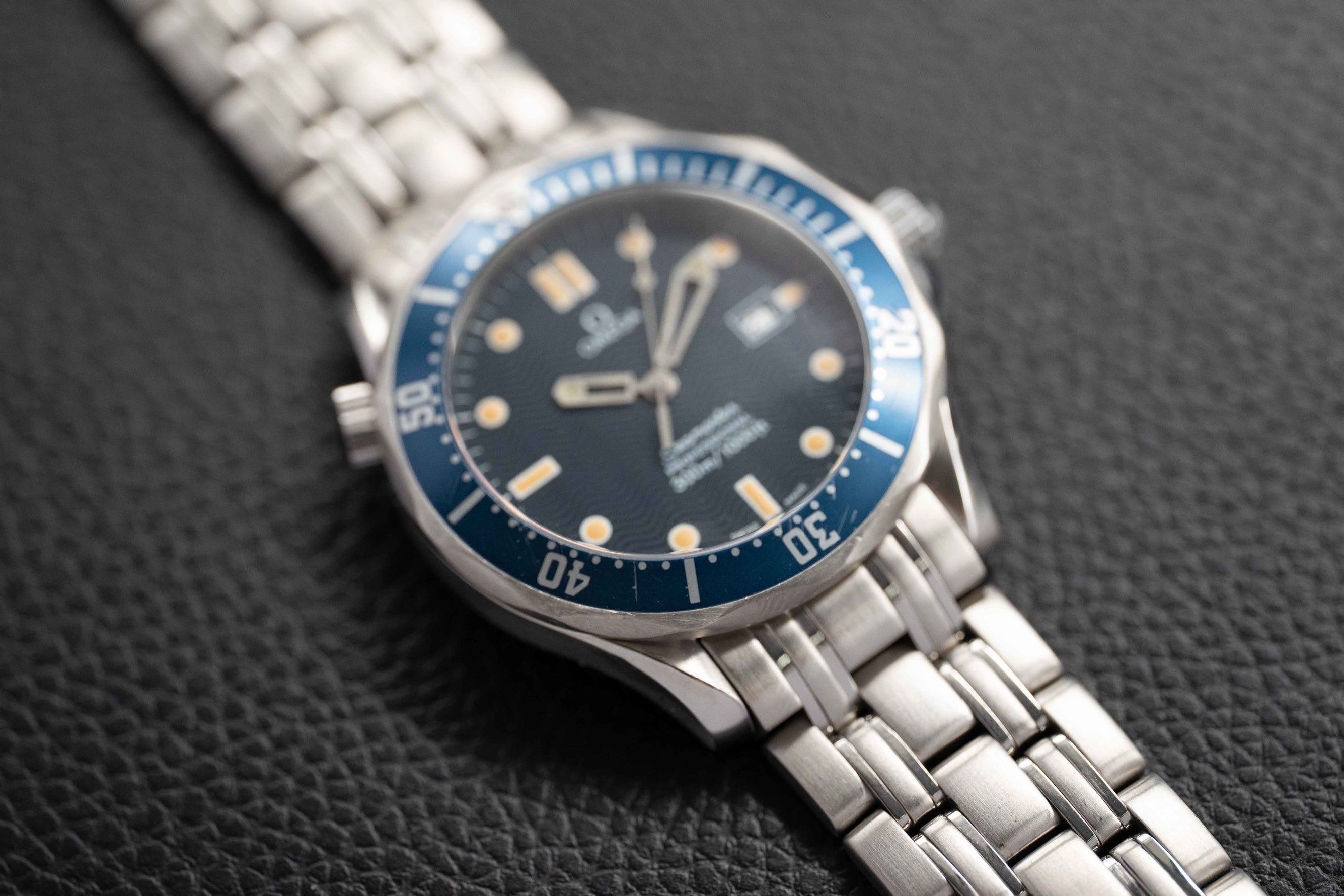 Omega Seamaster Diver 300 M 2541.80 (James Bond)